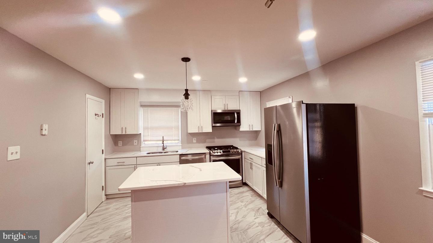 14389 FONTAINE CT, WOODBRIDGE, Virginia 22193, 3 Bedrooms Bedrooms, ,2 BathroomsBathrooms,Residential,For sale,14389 FONTAINE CT,VAPW2109534 MLS # VAPW2109534