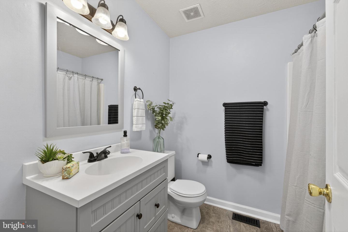 114 PATRICK PL, STEPHENS CITY, Virginia 22655, 4 Bedrooms Bedrooms, ,3 BathroomsBathrooms,Residential,For sale,114 PATRICK PL,VAFV2038598 MLS # VAFV2038598