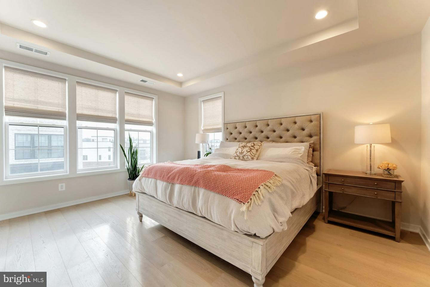 43921 HURLEYS HUNT TER, ASHBURN, Virginia 20147, 4 Bedrooms Bedrooms, ,3 BathroomsBathrooms,Residential,For sale,43921 HURLEYS HUNT TER,VALO2113054 MLS # VALO2113054