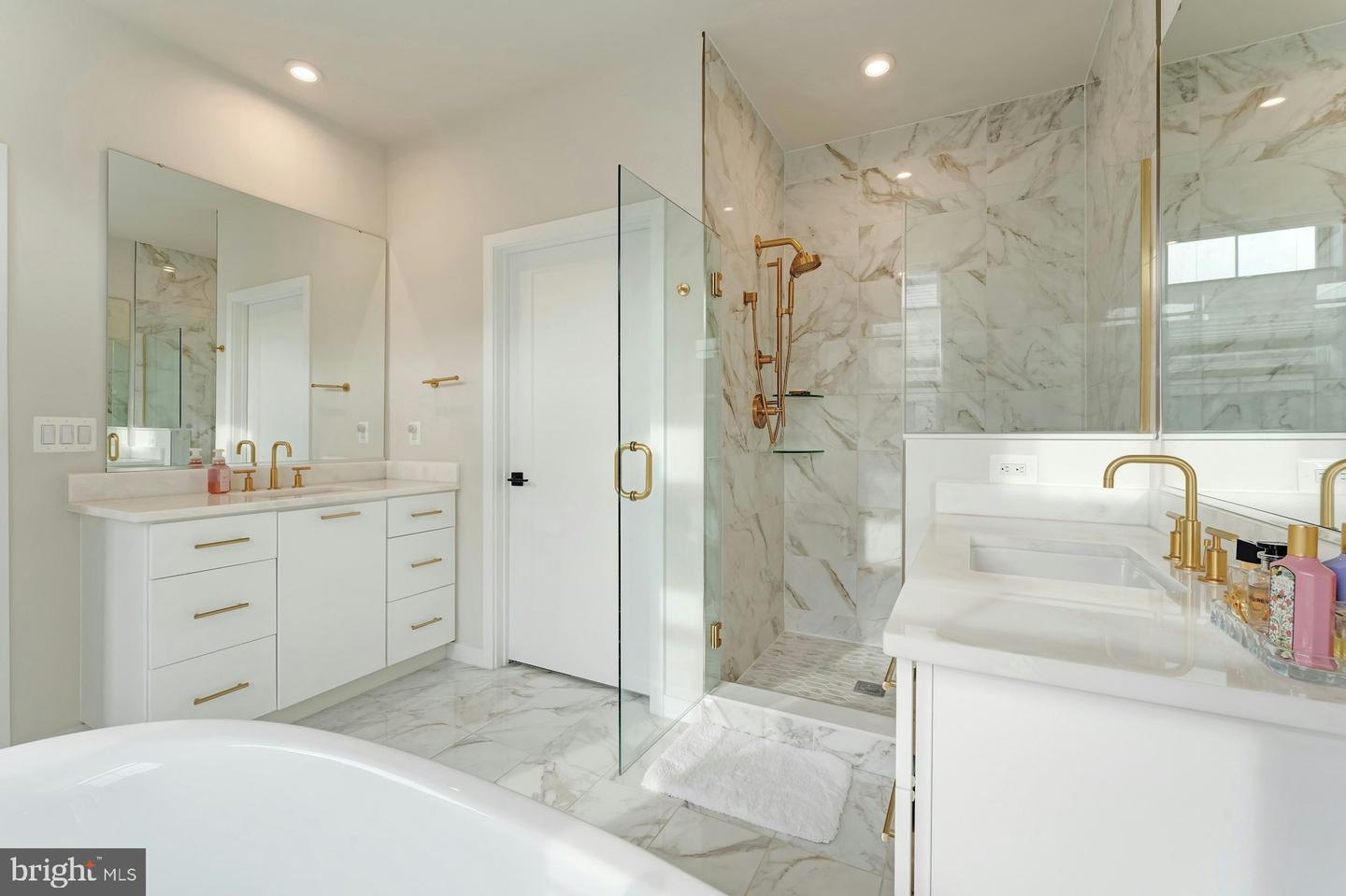 43921 HURLEYS HUNT TER, ASHBURN, Virginia 20147, 4 Bedrooms Bedrooms, ,3 BathroomsBathrooms,Residential,For sale,43921 HURLEYS HUNT TER,VALO2113054 MLS # VALO2113054