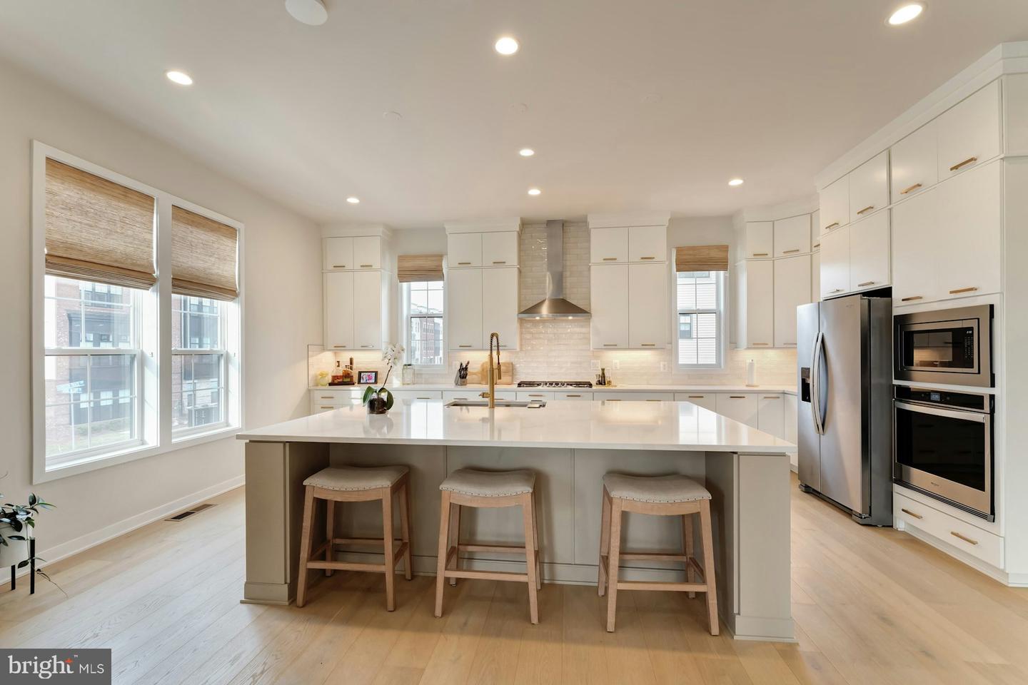 43921 HURLEYS HUNT TER, ASHBURN, Virginia 20147, 4 Bedrooms Bedrooms, ,3 BathroomsBathrooms,Residential,For sale,43921 HURLEYS HUNT TER,VALO2113054 MLS # VALO2113054