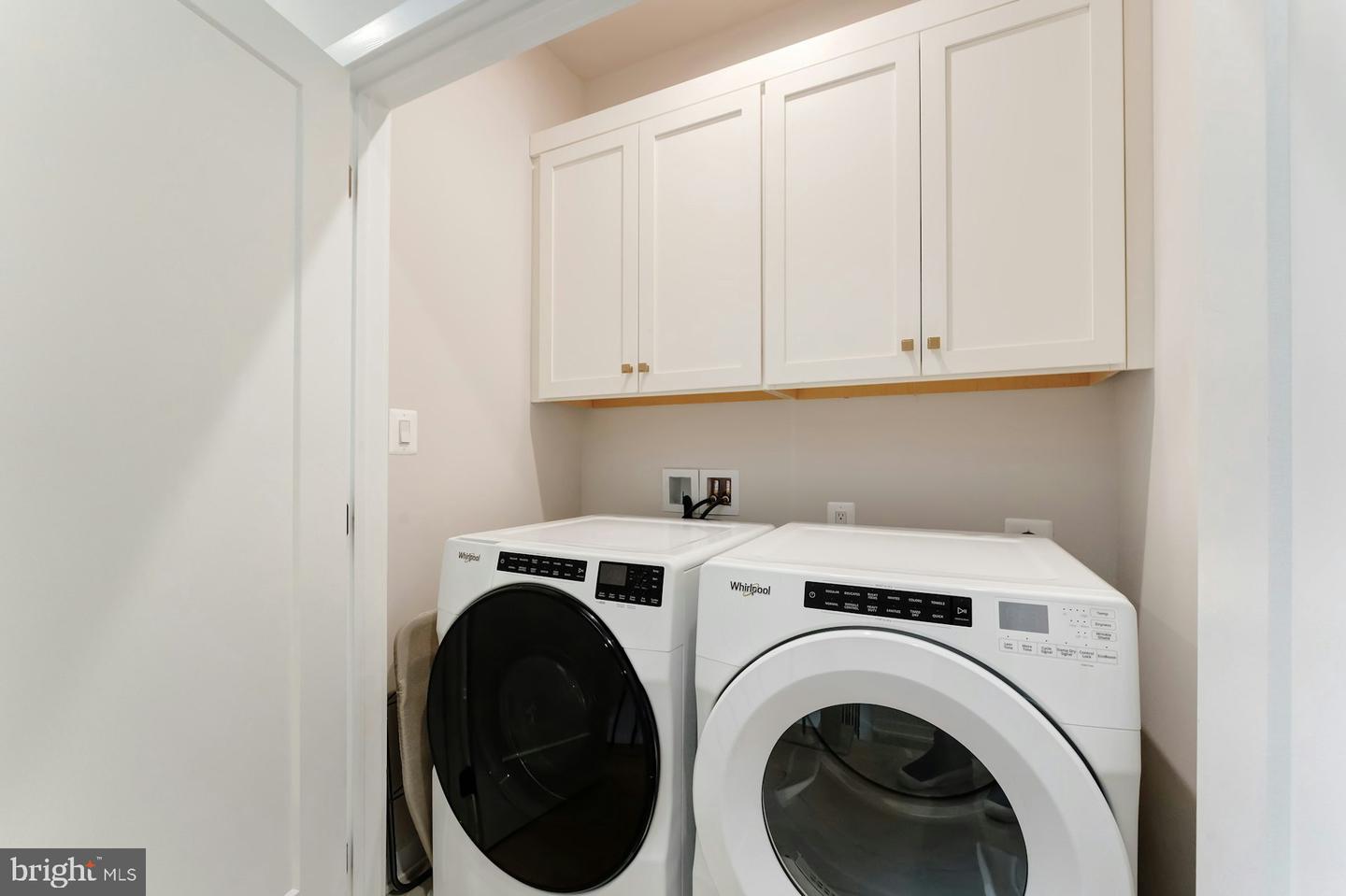 43921 HURLEYS HUNT TER, ASHBURN, Virginia 20147, 4 Bedrooms Bedrooms, ,3 BathroomsBathrooms,Residential,For sale,43921 HURLEYS HUNT TER,VALO2113054 MLS # VALO2113054