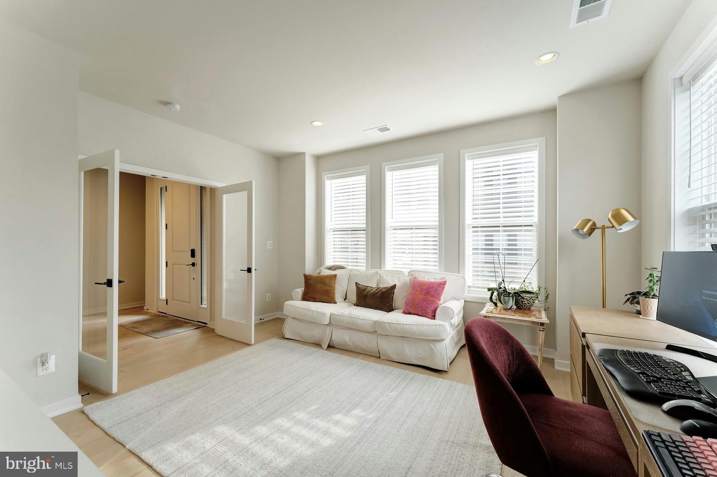 43921 HURLEYS HUNT TER, ASHBURN, Virginia 20147, 4 Bedrooms Bedrooms, ,3 BathroomsBathrooms,Residential,For sale,43921 HURLEYS HUNT TER,VALO2113054 MLS # VALO2113054