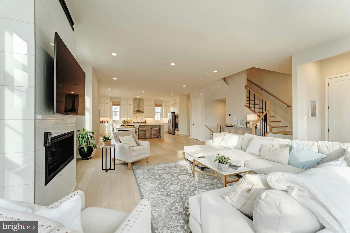 43921 HURLEYS HUNT TER, ASHBURN, Virginia 20147, 4 Bedrooms Bedrooms, ,3 BathroomsBathrooms,Residential,For sale,43921 HURLEYS HUNT TER,VALO2113054 MLS # VALO2113054