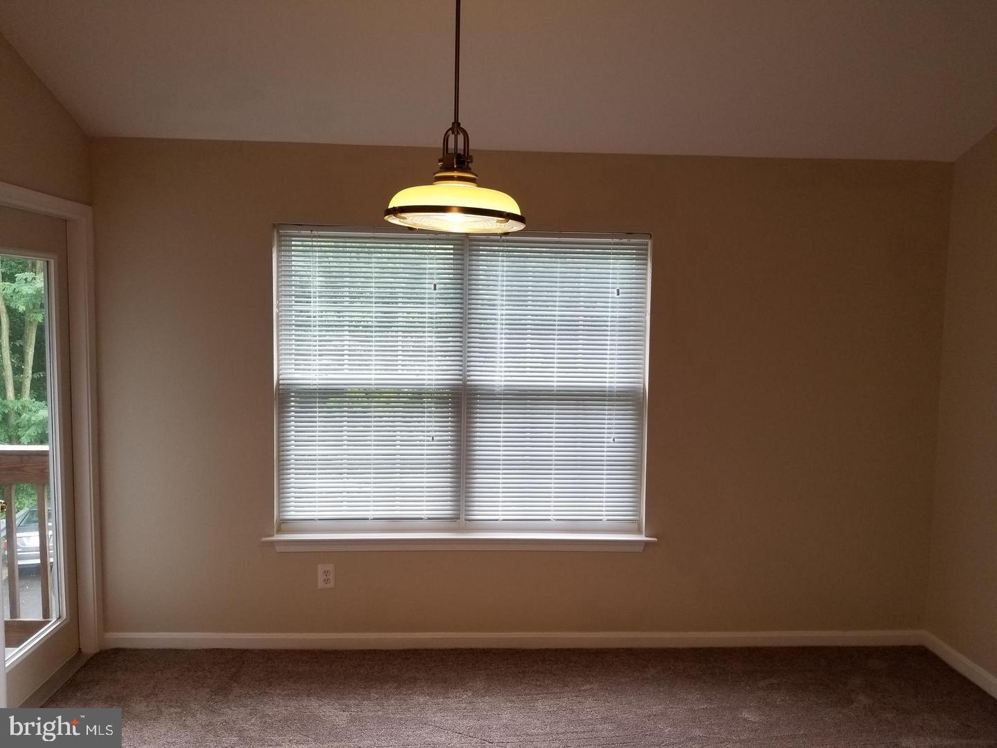 9211 AZURE CT #202, MANASSAS, Virginia 20110, 2 Bedrooms Bedrooms, ,2 BathroomsBathrooms,Residential,For sale,9211 AZURE CT #202,VAMN2009862 MLS # VAMN2009862