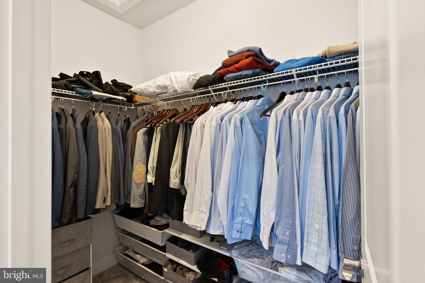 9516 SANGER ST, LORTON, Virginia 22079, 5 Bedrooms Bedrooms, ,3 BathroomsBathrooms,Residential,For sale,9516 SANGER ST,VAFX2283580 MLS # VAFX2283580