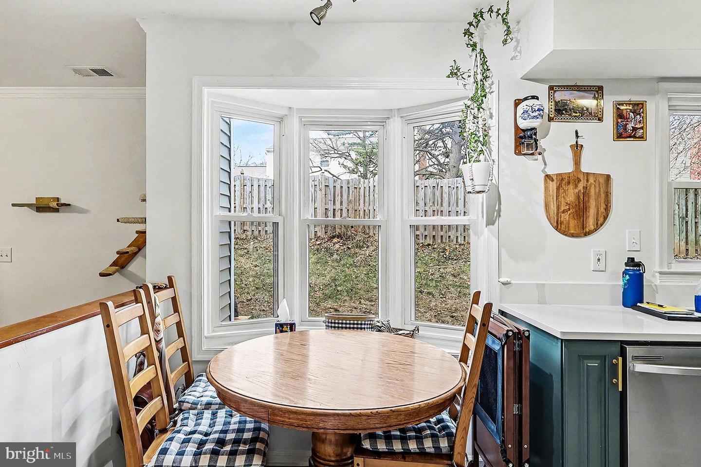 12807 LADY FAIRFAX CIR, HERNDON, Virginia 20170, 3 Bedrooms Bedrooms, 7 Rooms Rooms,2 BathroomsBathrooms,Residential,For sale,12807 LADY FAIRFAX CIR,VAFX2283598 MLS # VAFX2283598