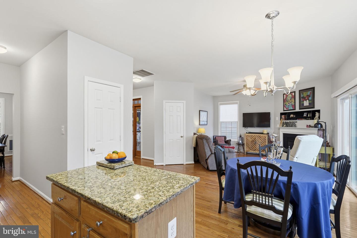 9138 MINEOLA CT, MANASSAS, Virginia 20111, 5 Bedrooms Bedrooms, ,3 BathroomsBathrooms,Residential,For sale,9138 MINEOLA CT,VAPW2109692 MLS # VAPW2109692