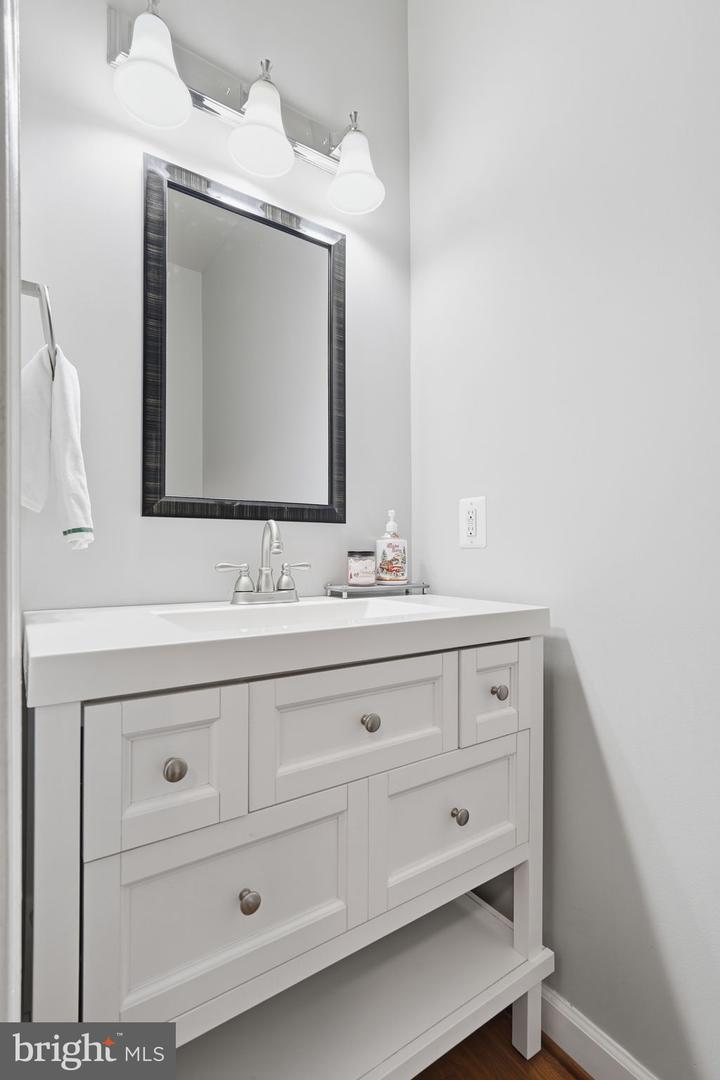 9138 MINEOLA CT, MANASSAS, Virginia 20111, 5 Bedrooms Bedrooms, ,3 BathroomsBathrooms,Residential,For sale,9138 MINEOLA CT,VAPW2109692 MLS # VAPW2109692