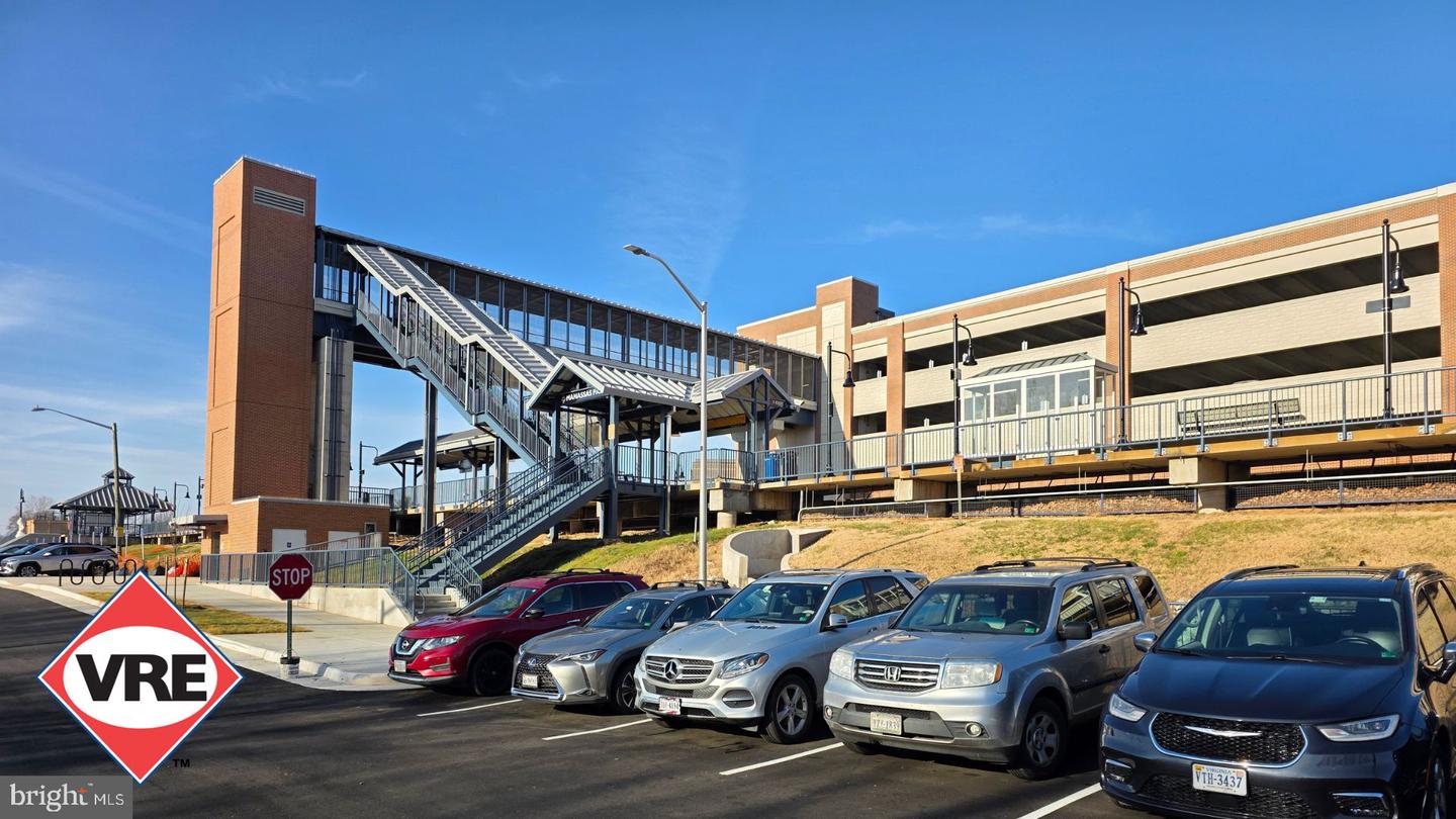 9138 MINEOLA CT, MANASSAS, Virginia 20111, 5 Bedrooms Bedrooms, ,3 BathroomsBathrooms,Residential,For sale,9138 MINEOLA CT,VAPW2109692 MLS # VAPW2109692