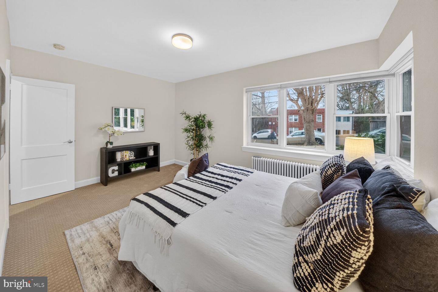 2339 40TH PL NW #101, WASHINGTON, District Of Columbia 20007, 1 Bedroom Bedrooms, ,1 BathroomBathrooms,Residential,For sale,2339 40TH PL NW #101,DCDC2239114 MLS # DCDC2239114