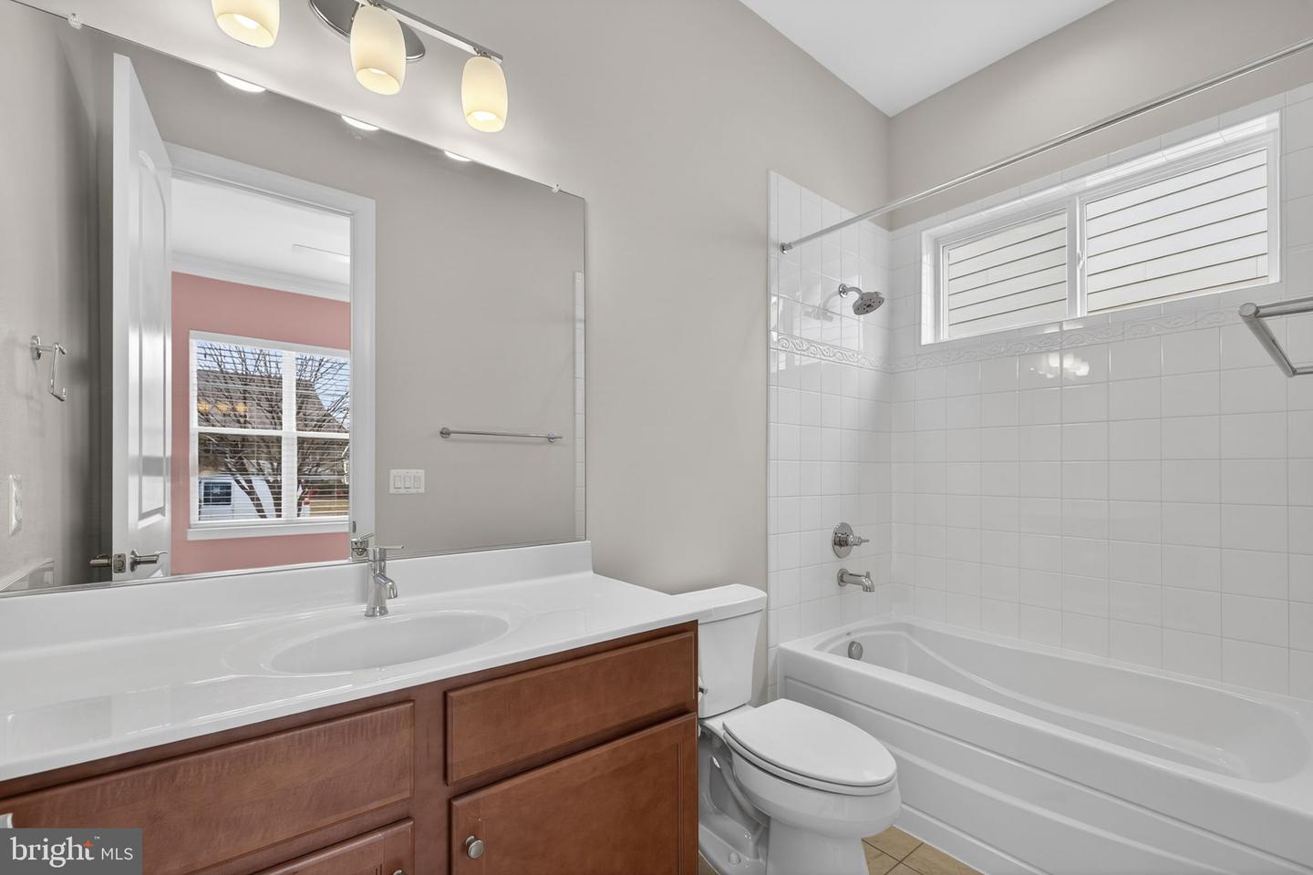 108 GADWELL LN, LAKE FREDERICK, Virginia 22630, 3 Bedrooms Bedrooms, ,3 BathroomsBathrooms,Residential,For sale,108 GADWELL LN,VAFV2038646 MLS # VAFV2038646