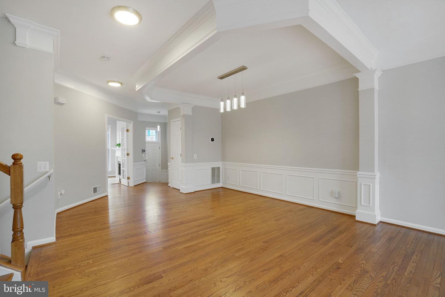 6142 MANCHESTER PARK CIR, ALEXANDRIA, Virginia 22310, 4 Bedrooms Bedrooms, ,3 BathroomsBathrooms,Residential,For sale,6142 MANCHESTER PARK CIR,VAFX2283698 MLS # VAFX2283698