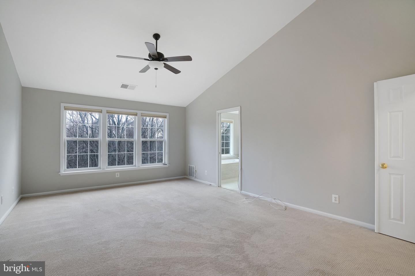 6142 MANCHESTER PARK CIR, ALEXANDRIA, Virginia 22310, 4 Bedrooms Bedrooms, ,3 BathroomsBathrooms,Residential,For sale,6142 MANCHESTER PARK CIR,VAFX2283698 MLS # VAFX2283698