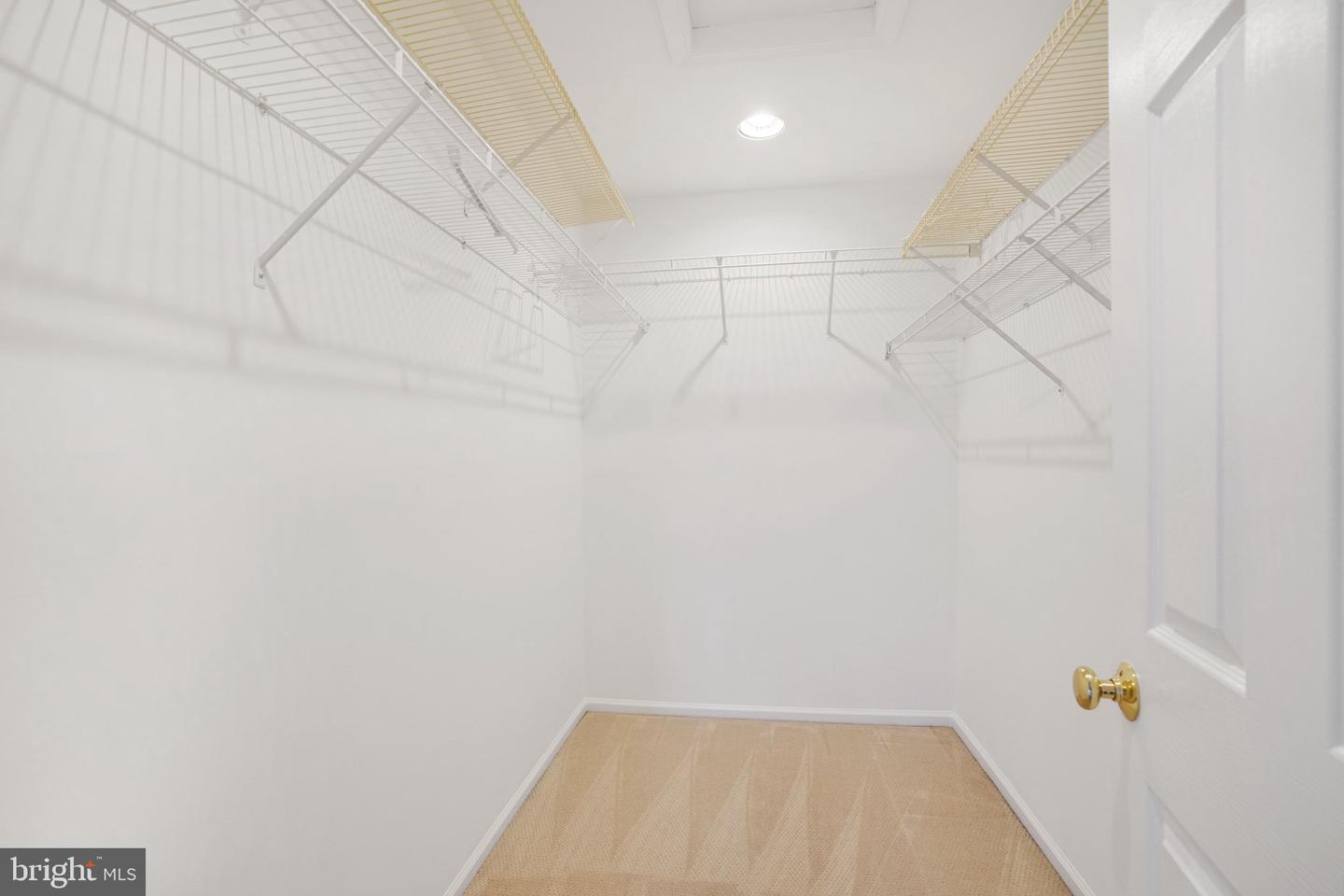 6142 MANCHESTER PARK CIR, ALEXANDRIA, Virginia 22310, 4 Bedrooms Bedrooms, ,3 BathroomsBathrooms,Residential,For sale,6142 MANCHESTER PARK CIR,VAFX2283698 MLS # VAFX2283698