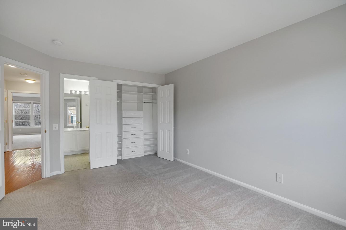 6142 MANCHESTER PARK CIR, ALEXANDRIA, Virginia 22310, 4 Bedrooms Bedrooms, ,3 BathroomsBathrooms,Residential,For sale,6142 MANCHESTER PARK CIR,VAFX2283698 MLS # VAFX2283698