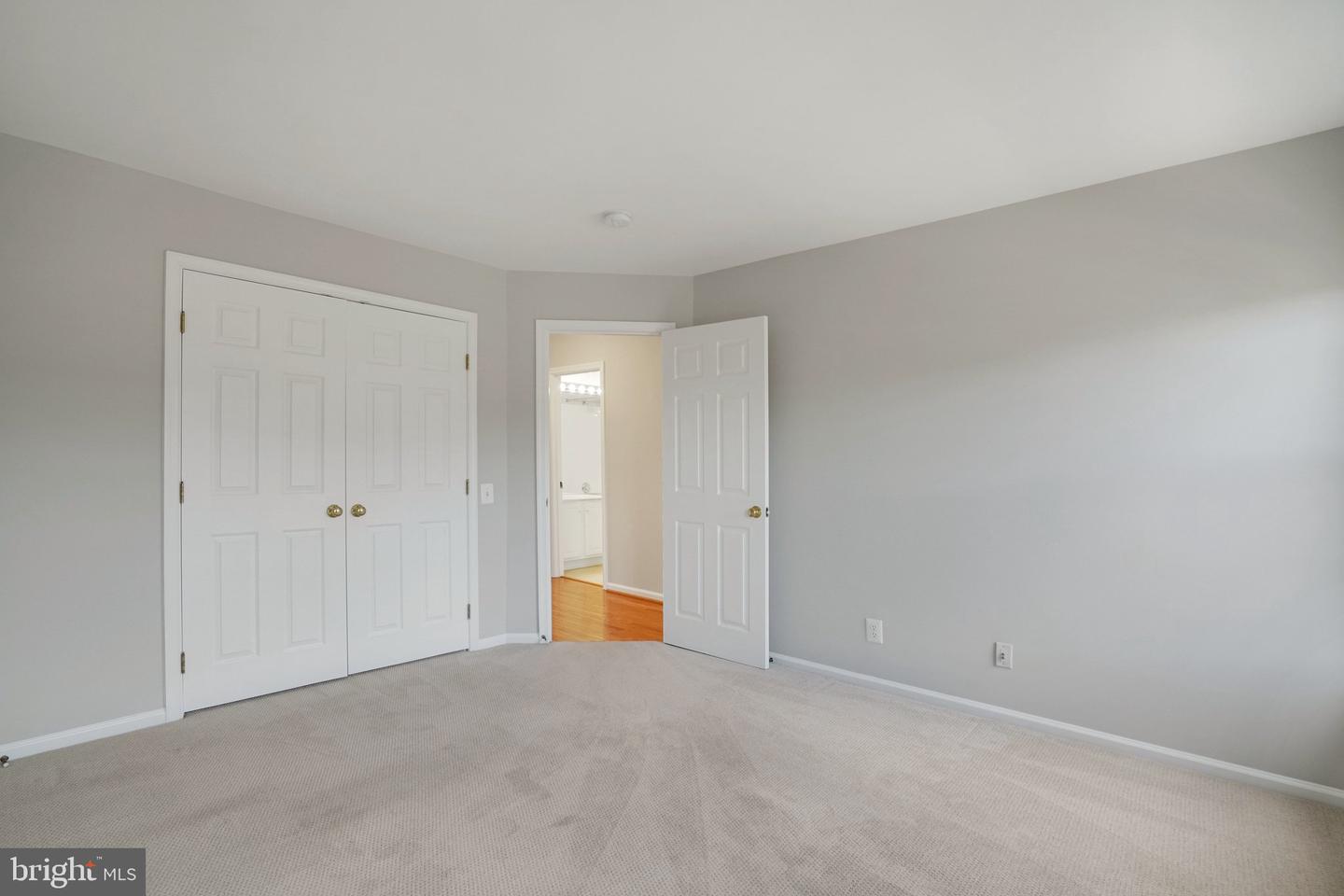 6142 MANCHESTER PARK CIR, ALEXANDRIA, Virginia 22310, 4 Bedrooms Bedrooms, ,3 BathroomsBathrooms,Residential,For sale,6142 MANCHESTER PARK CIR,VAFX2283698 MLS # VAFX2283698