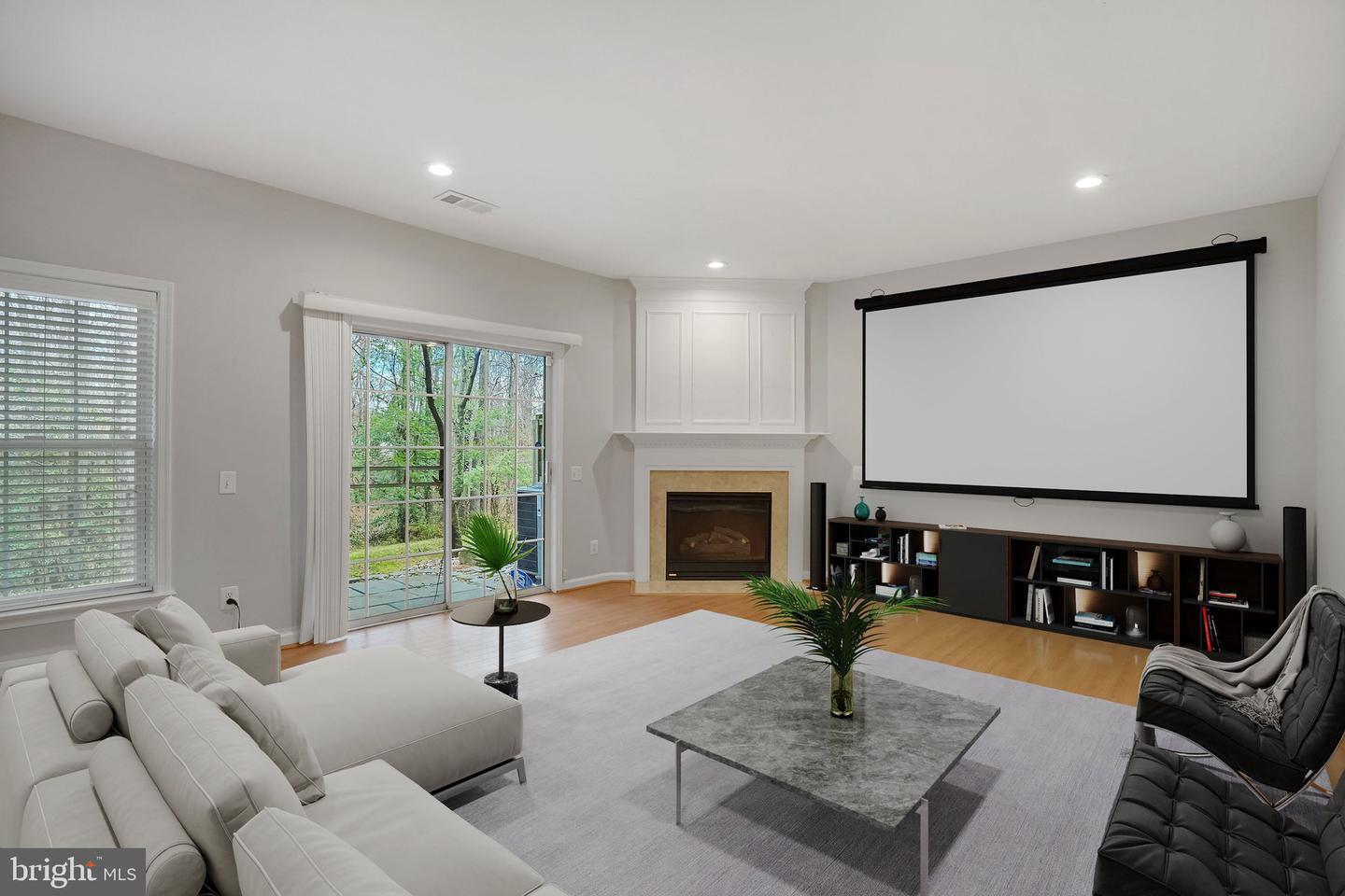 6142 MANCHESTER PARK CIR, ALEXANDRIA, Virginia 22310, 4 Bedrooms Bedrooms, ,3 BathroomsBathrooms,Residential,For sale,6142 MANCHESTER PARK CIR,VAFX2283698 MLS # VAFX2283698