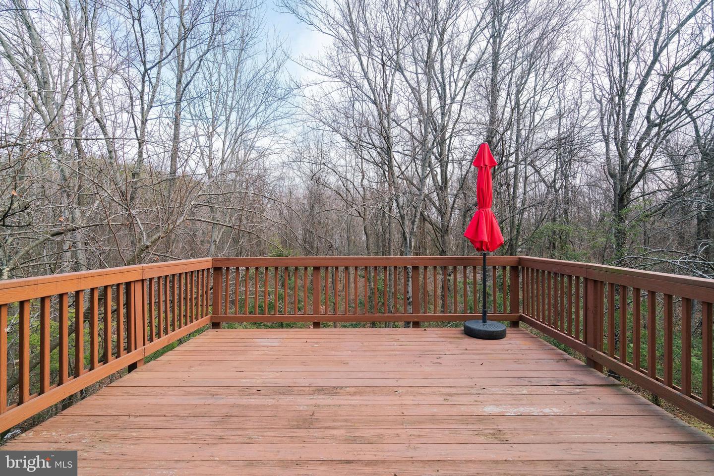 6142 MANCHESTER PARK CIR, ALEXANDRIA, Virginia 22310, 4 Bedrooms Bedrooms, ,3 BathroomsBathrooms,Residential,For sale,6142 MANCHESTER PARK CIR,VAFX2283698 MLS # VAFX2283698