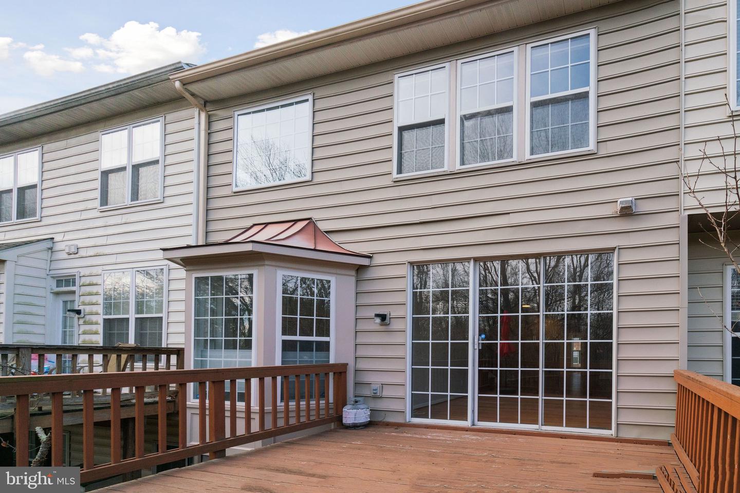 6142 MANCHESTER PARK CIR, ALEXANDRIA, Virginia 22310, 4 Bedrooms Bedrooms, ,3 BathroomsBathrooms,Residential,For sale,6142 MANCHESTER PARK CIR,VAFX2283698 MLS # VAFX2283698