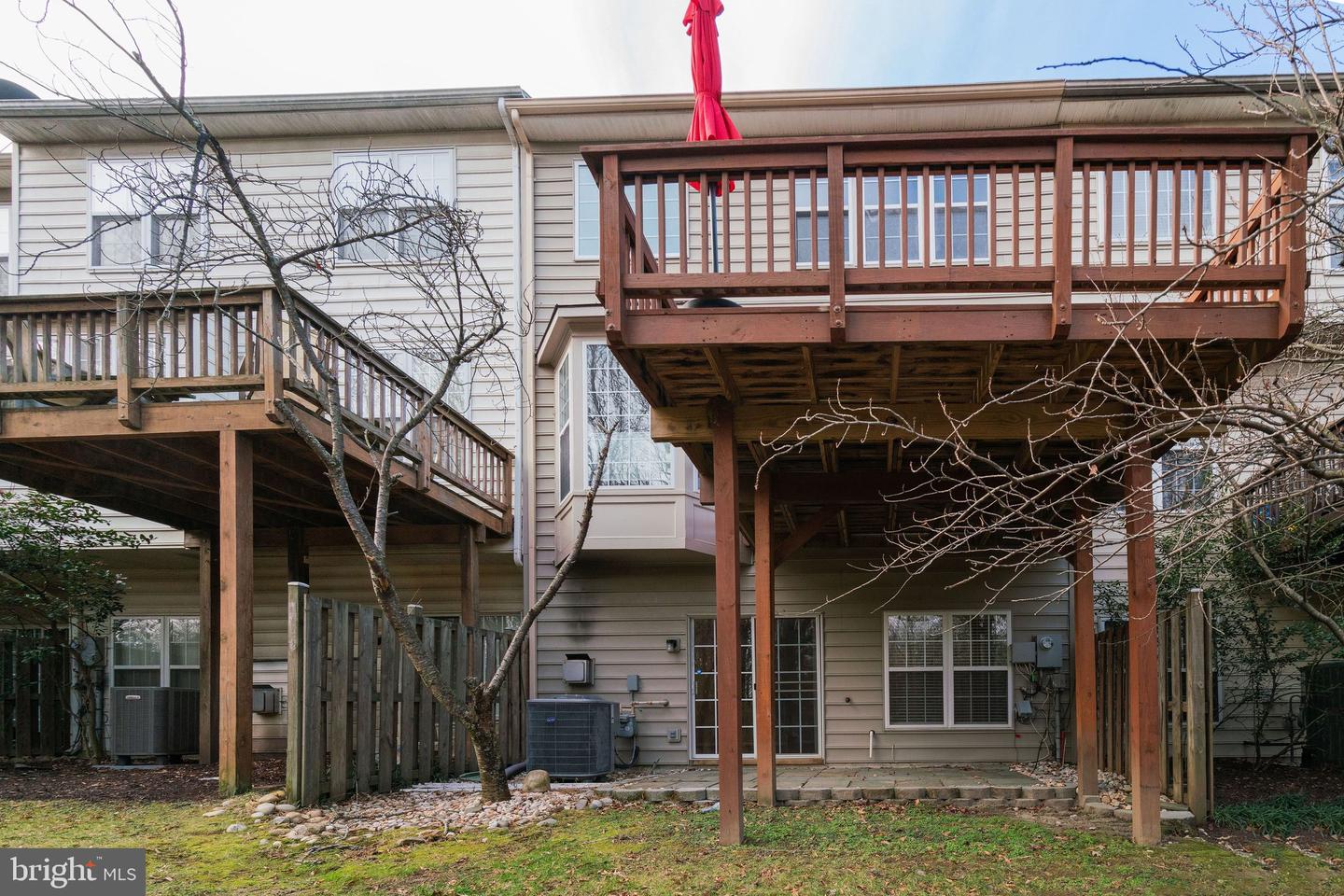 6142 MANCHESTER PARK CIR, ALEXANDRIA, Virginia 22310, 4 Bedrooms Bedrooms, ,3 BathroomsBathrooms,Residential,For sale,6142 MANCHESTER PARK CIR,VAFX2283698 MLS # VAFX2283698