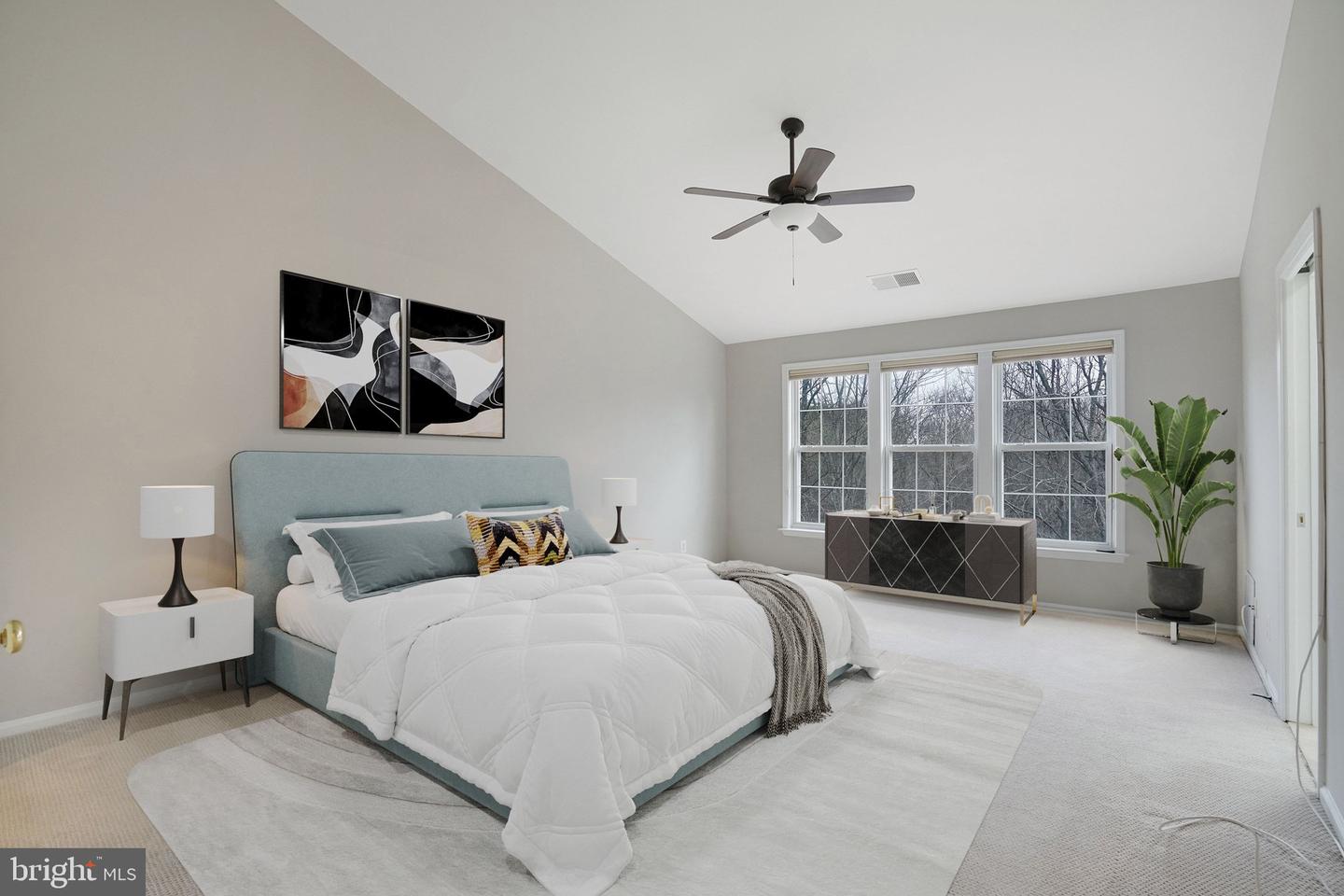 6142 MANCHESTER PARK CIR, ALEXANDRIA, Virginia 22310, 4 Bedrooms Bedrooms, ,3 BathroomsBathrooms,Residential,For sale,6142 MANCHESTER PARK CIR,VAFX2283698 MLS # VAFX2283698