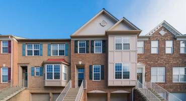 6142 MANCHESTER PARK CIR, ALEXANDRIA, Virginia 22310, 4 Bedrooms Bedrooms, ,3 BathroomsBathrooms,Residential,For sale,6142 MANCHESTER PARK CIR,VAFX2283698 MLS # VAFX2283698