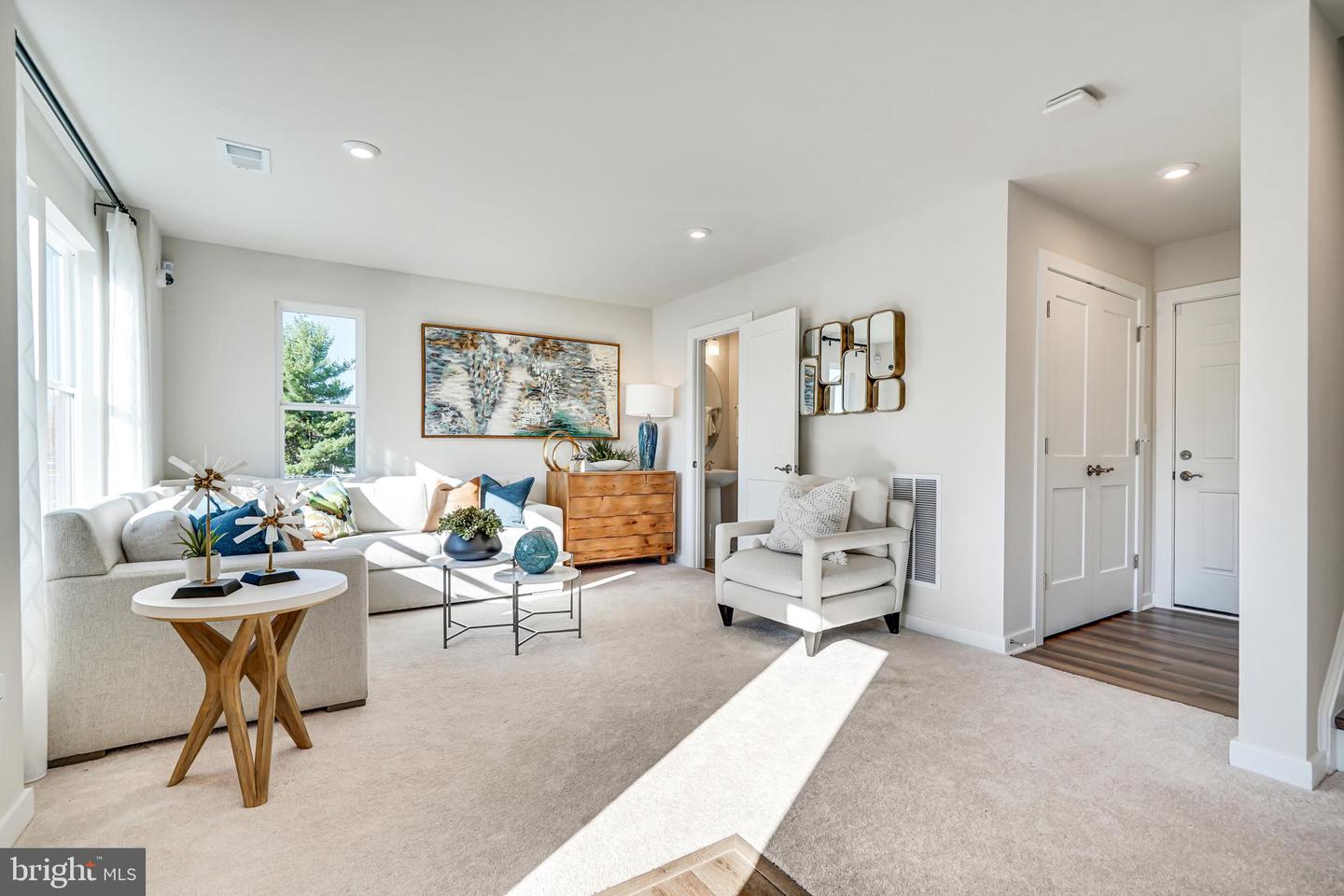 3809 SHALE RIDGE RD, WOODBRIDGE, Virginia 22193, 4 Bedrooms Bedrooms, ,3 BathroomsBathrooms,Residential,For sale,3809 SHALE RIDGE RD,VAPW2109780 MLS # VAPW2109780