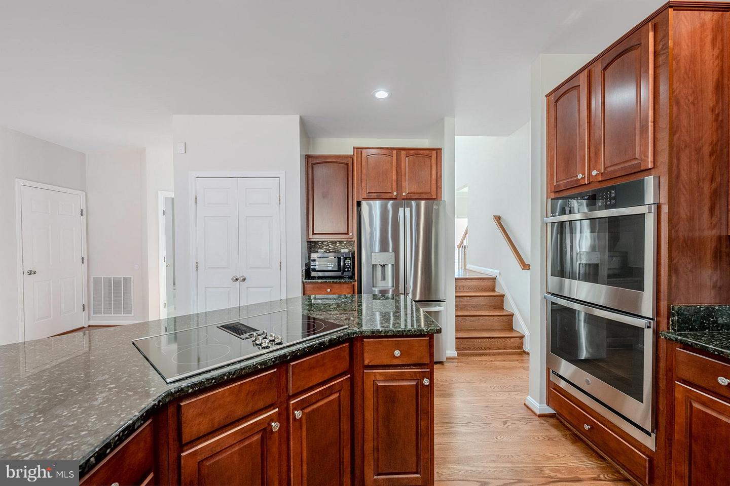 156 MEADOWVIEW LN, WARRENTON, Virginia 20186, 4 Bedrooms Bedrooms, ,3 BathroomsBathrooms,Residential,For sale,156 MEADOWVIEW LN,VAFQ2020020 MLS # VAFQ2020020 156 MEADOWVIEW LN, WARRENTON, Virginia 20186, 4 Bedrooms Bedrooms, ,3 BathroomsBathrooms,Residential,For sale,156 MEADOWVIEW LN,VAFQ2020020 MLS # VAFQ2020020