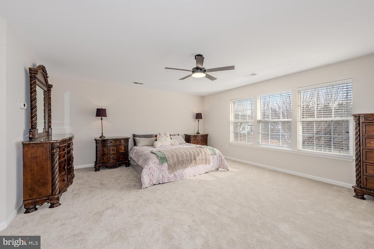 156 MEADOWVIEW LN, WARRENTON, Virginia 20186, 4 Bedrooms Bedrooms, ,3 BathroomsBathrooms,Residential,For sale,156 MEADOWVIEW LN,VAFQ2020020 MLS # VAFQ2020020 156 MEADOWVIEW LN, WARRENTON, Virginia 20186, 4 Bedrooms Bedrooms, ,3 BathroomsBathrooms,Residential,For sale,156 MEADOWVIEW LN,VAFQ2020020 MLS # VAFQ2020020