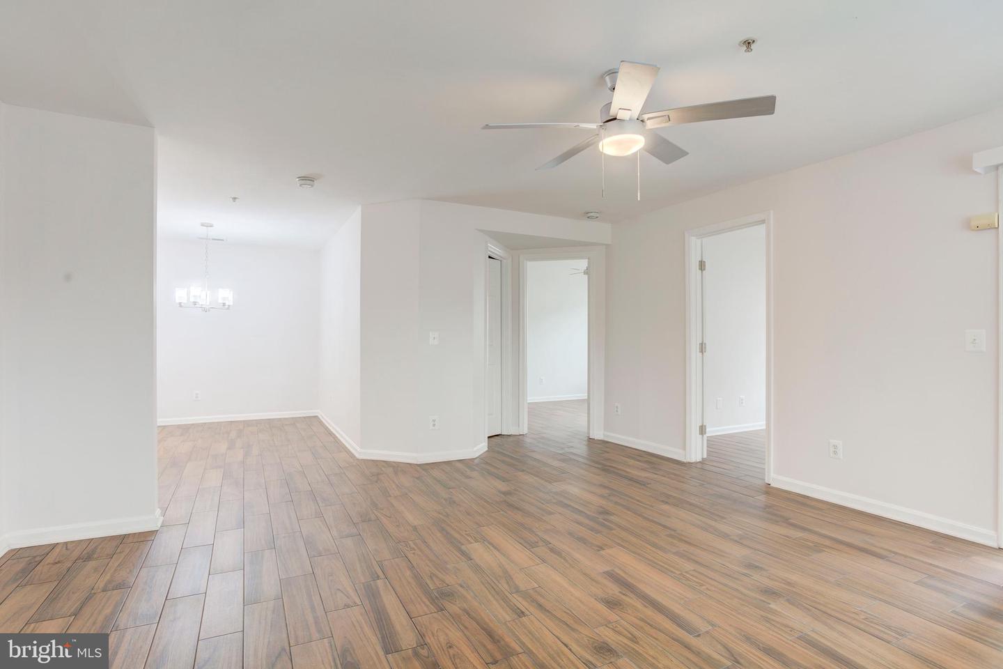 14174 CUDDY LOOP #204, WOODBRIDGE, Virginia 22193, 2 Bedrooms Bedrooms, ,2 BathroomsBathrooms,Residential,For sale,14174 CUDDY LOOP #204,VAPW2109924 MLS # VAPW2109924