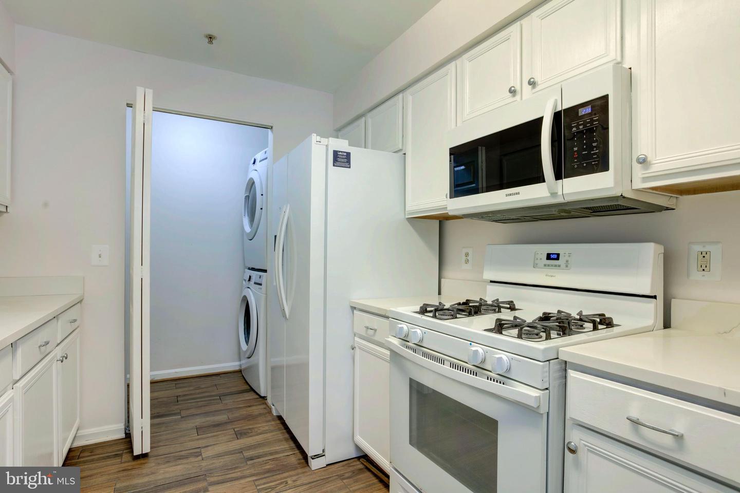 14174 CUDDY LOOP #204, WOODBRIDGE, Virginia 22193, 2 Bedrooms Bedrooms, ,2 BathroomsBathrooms,Residential,For sale,14174 CUDDY LOOP #204,VAPW2109924 MLS # VAPW2109924