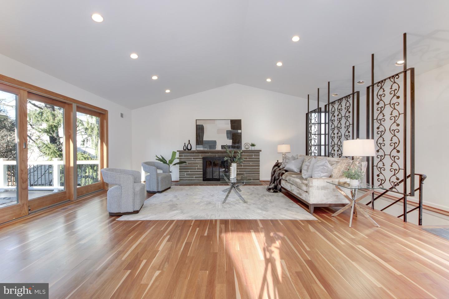 5814 MACARTHUR BLVD NW, WASHINGTON, District Of Columbia 20016, 3 Bedrooms Bedrooms, ,2 BathroomsBathrooms,Residential,For sale,5814 MACARTHUR BLVD NW,DCDC2239796 MLS # DCDC2239796