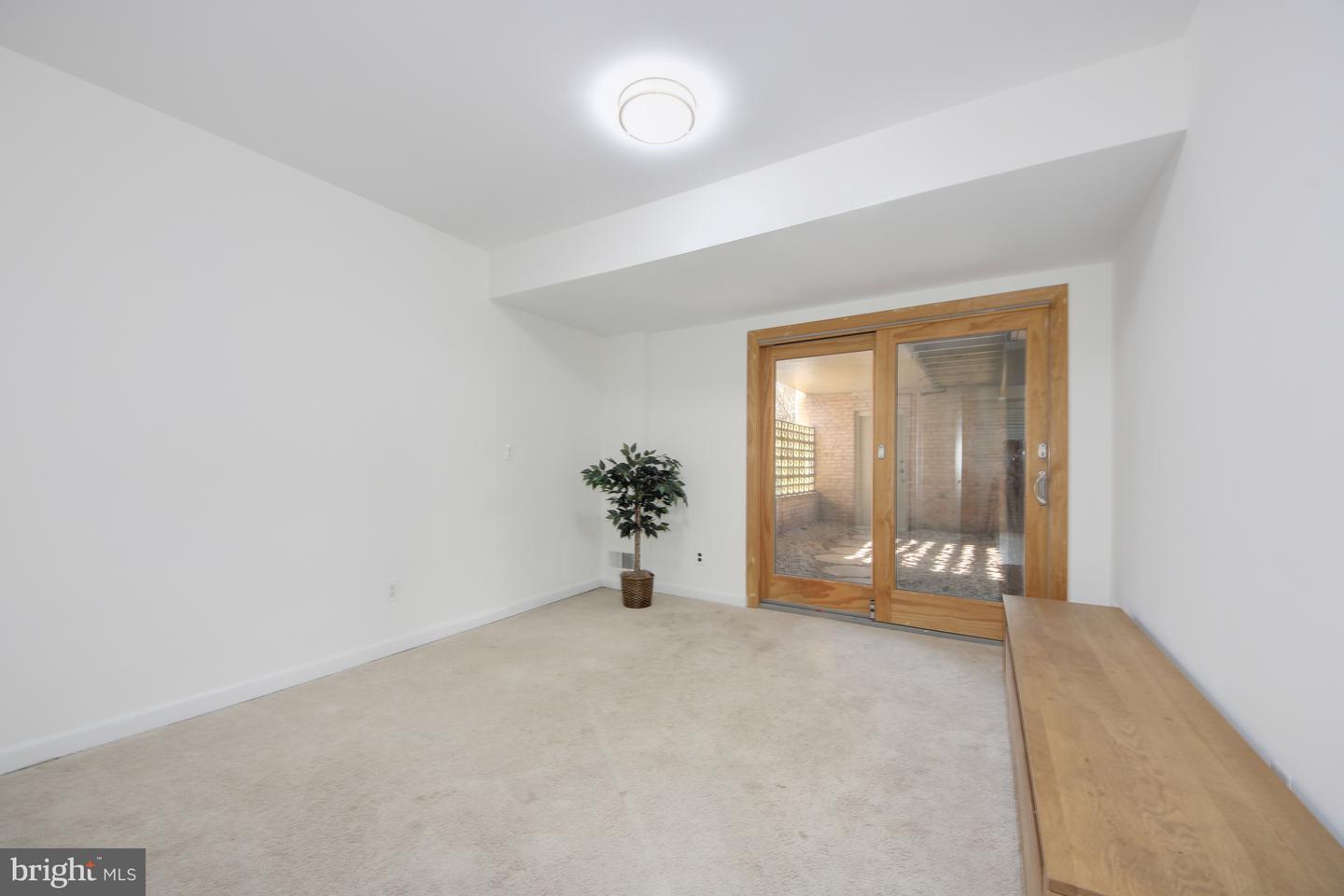 5814 MACARTHUR BLVD NW, WASHINGTON, District Of Columbia 20016, 3 Bedrooms Bedrooms, ,2 BathroomsBathrooms,Residential,For sale,5814 MACARTHUR BLVD NW,DCDC2239796 MLS # DCDC2239796