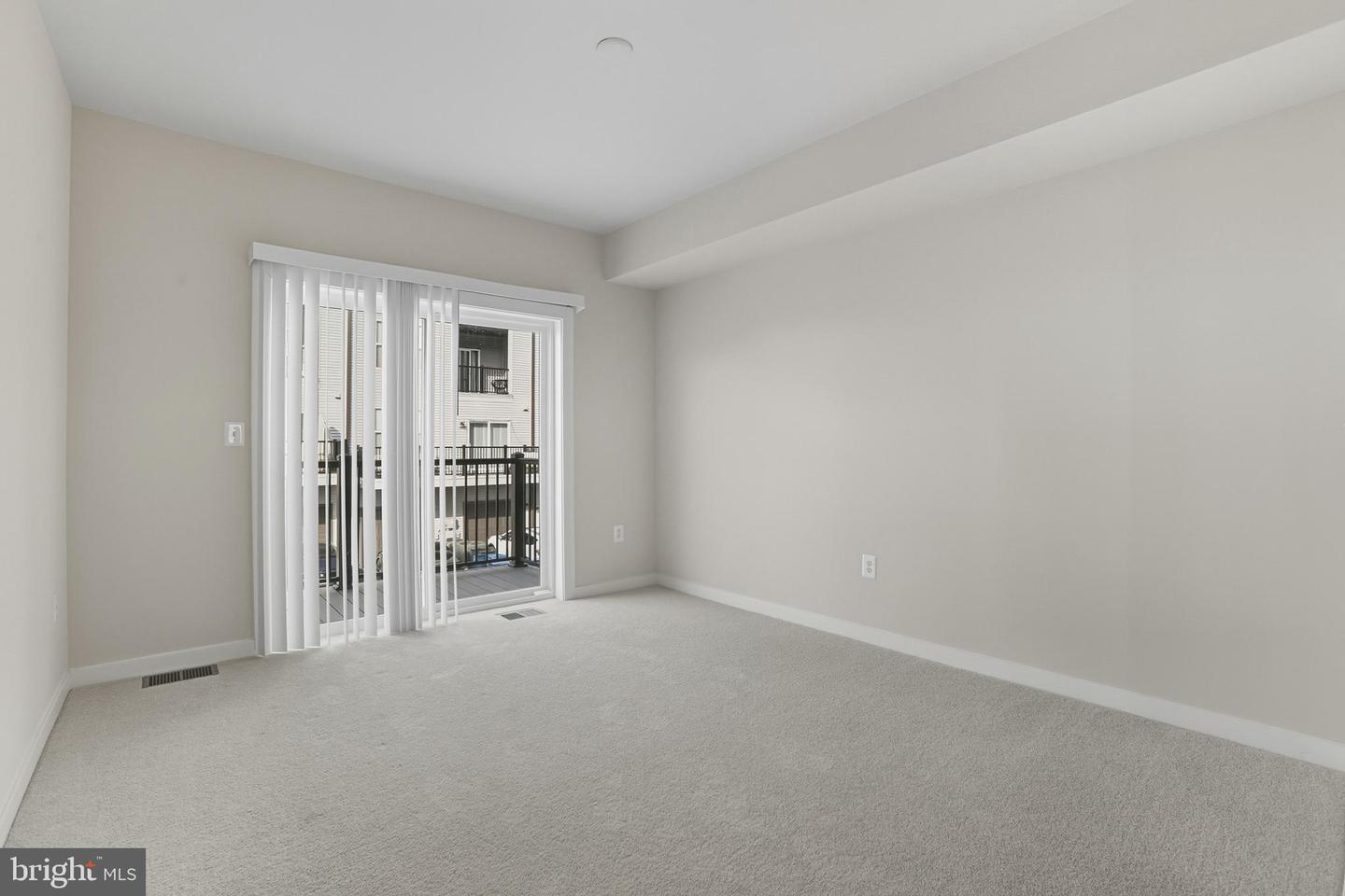 20280 NEWFOUNDLAND SQ, ASHBURN, Virginia 20147, 2 Bedrooms Bedrooms, ,2 BathroomsBathrooms,Residential,For sale,20280 NEWFOUNDLAND SQ,VALO2113478 MLS # VALO2113478