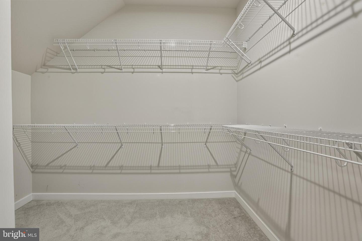 20280 NEWFOUNDLAND SQ, ASHBURN, Virginia 20147, 2 Bedrooms Bedrooms, ,2 BathroomsBathrooms,Residential,For sale,20280 NEWFOUNDLAND SQ,VALO2113478 MLS # VALO2113478