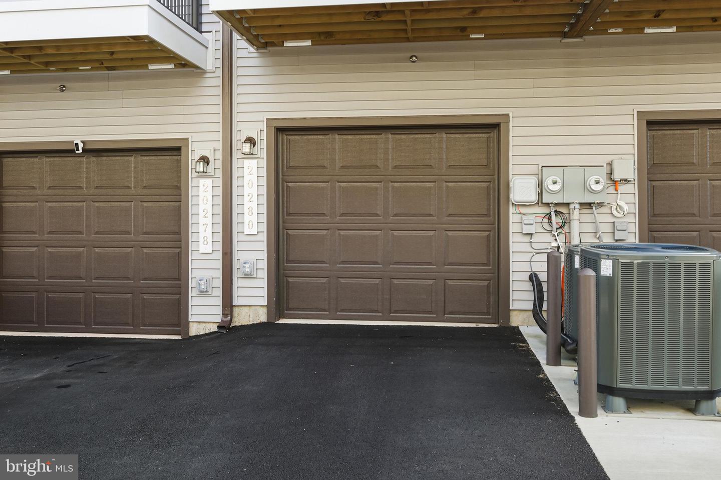 20280 NEWFOUNDLAND SQ, ASHBURN, Virginia 20147, 2 Bedrooms Bedrooms, ,2 BathroomsBathrooms,Residential,For sale,20280 NEWFOUNDLAND SQ,VALO2113478 MLS # VALO2113478