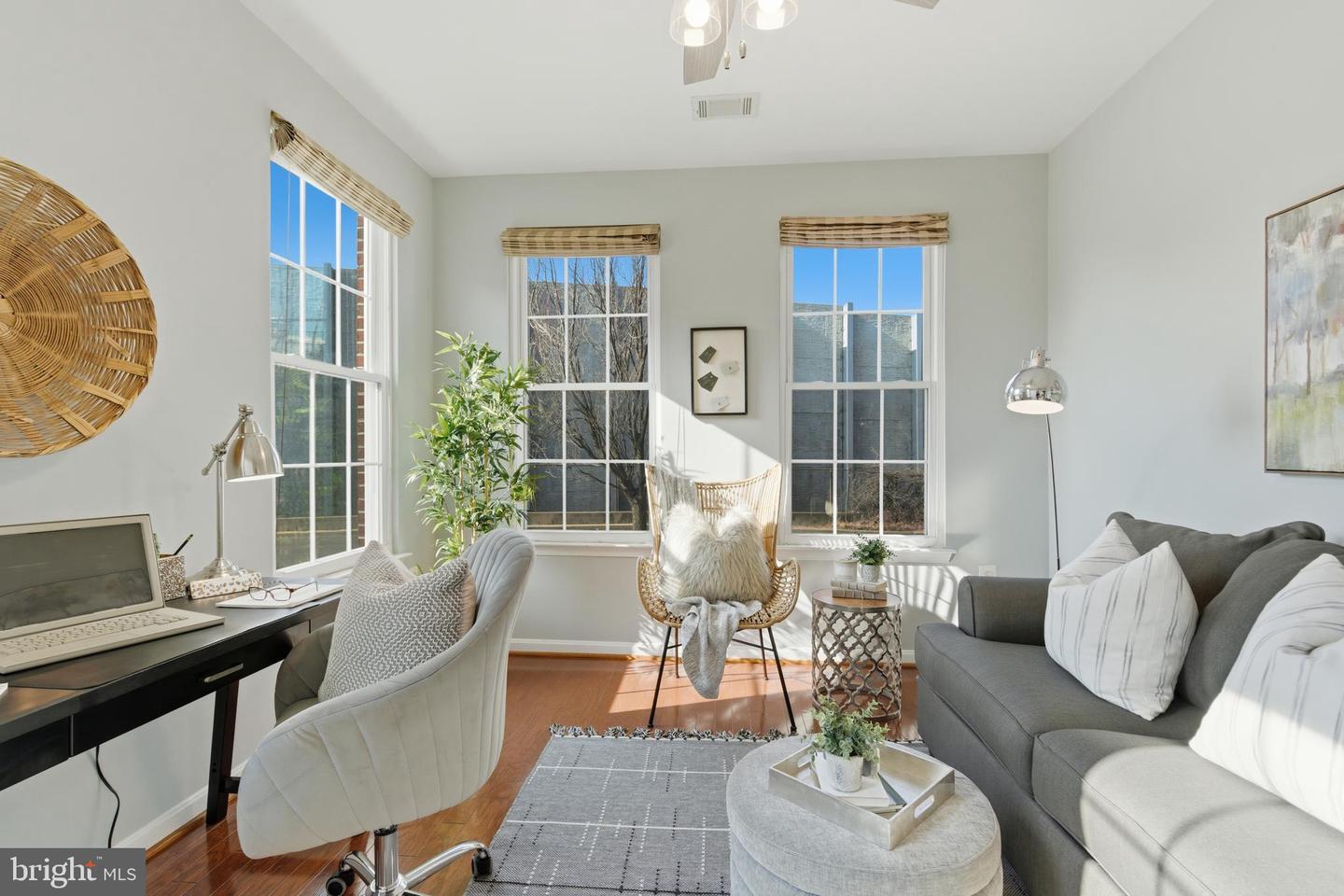 2465 ARMY NAVY DR #1-211, ARLINGTON, Virginia 22206, 3 Bedrooms Bedrooms, ,2 BathroomsBathrooms,Residential,For sale,2465 ARMY NAVY DR #1-211,VAAR2067476 MLS # VAAR2067476