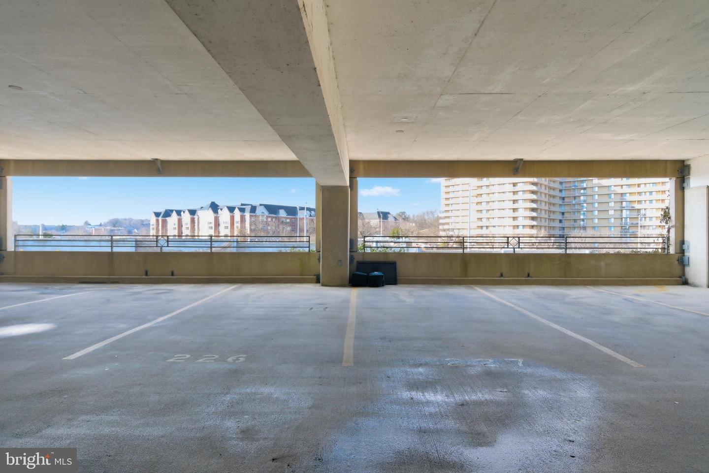 2465 ARMY NAVY DR #1-211, ARLINGTON, Virginia 22206, 3 Bedrooms Bedrooms, ,2 BathroomsBathrooms,Residential,For sale,2465 ARMY NAVY DR #1-211,VAAR2067476 MLS # VAAR2067476