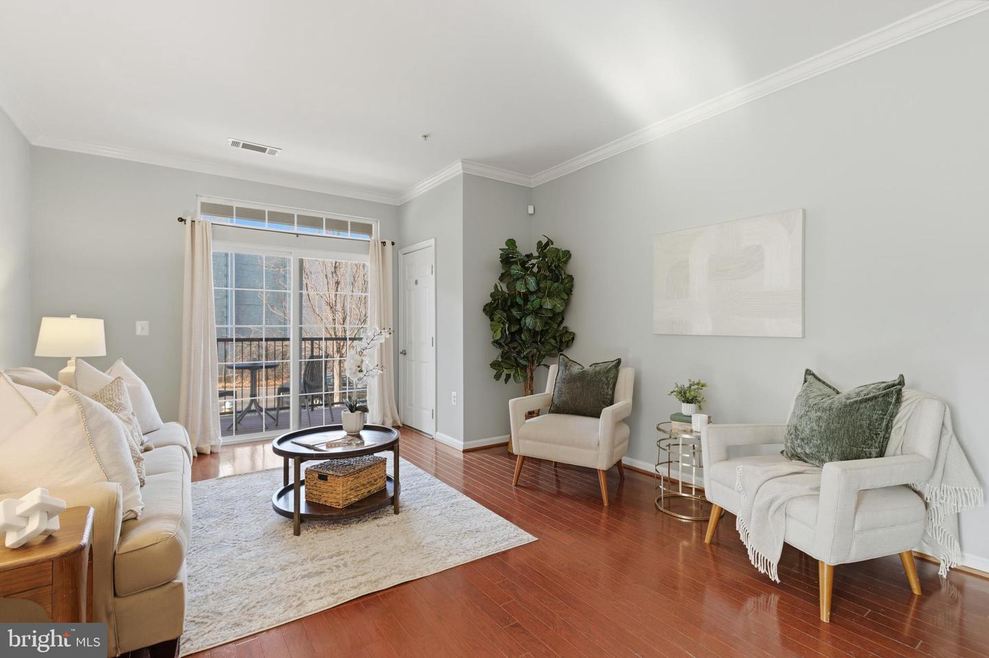 2465 ARMY NAVY DR #1-211, ARLINGTON, Virginia 22206, 3 Bedrooms Bedrooms, ,2 BathroomsBathrooms,Residential,For sale,2465 ARMY NAVY DR #1-211,VAAR2067476 MLS # VAAR2067476