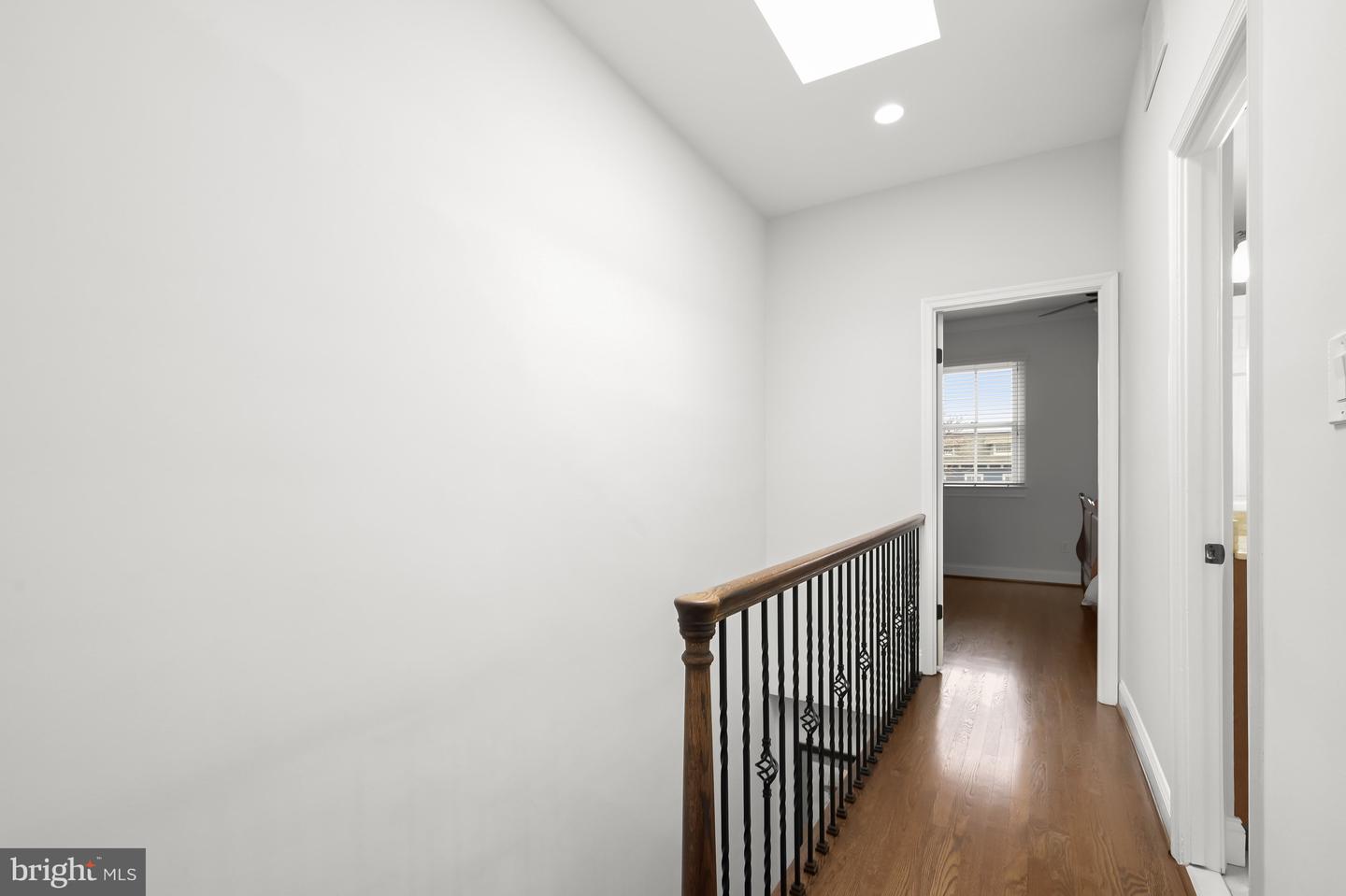 237 10TH ST SE, WASHINGTON, District Of Columbia 20003, 3 Bedrooms Bedrooms, ,2 BathroomsBathrooms,Residential,For sale,237 10TH ST SE,DCDC2240308 MLS # DCDC2240308