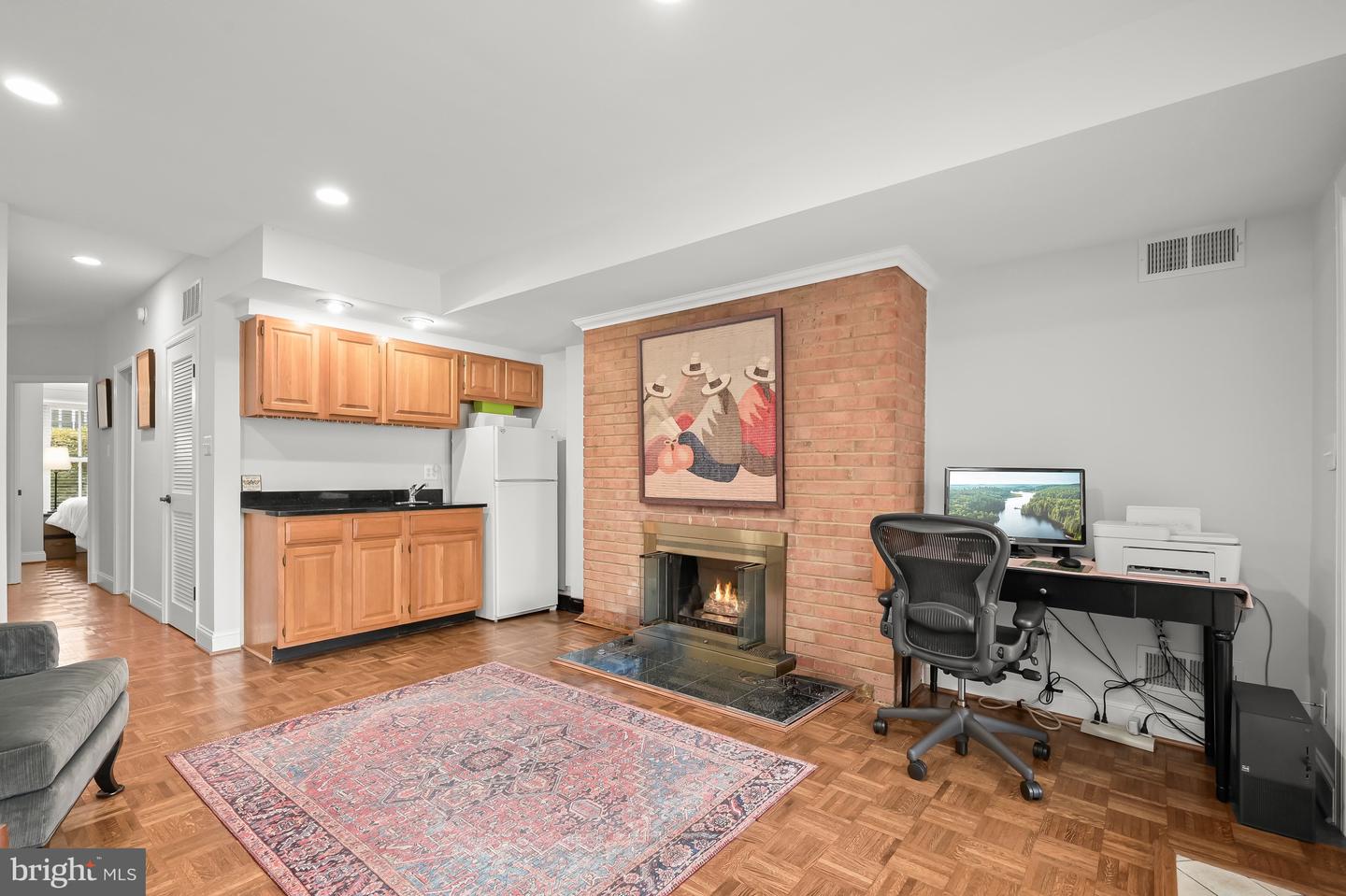 237 10TH ST SE, WASHINGTON, District Of Columbia 20003, 3 Bedrooms Bedrooms, ,2 BathroomsBathrooms,Residential,For sale,237 10TH ST SE,DCDC2240308 MLS # DCDC2240308