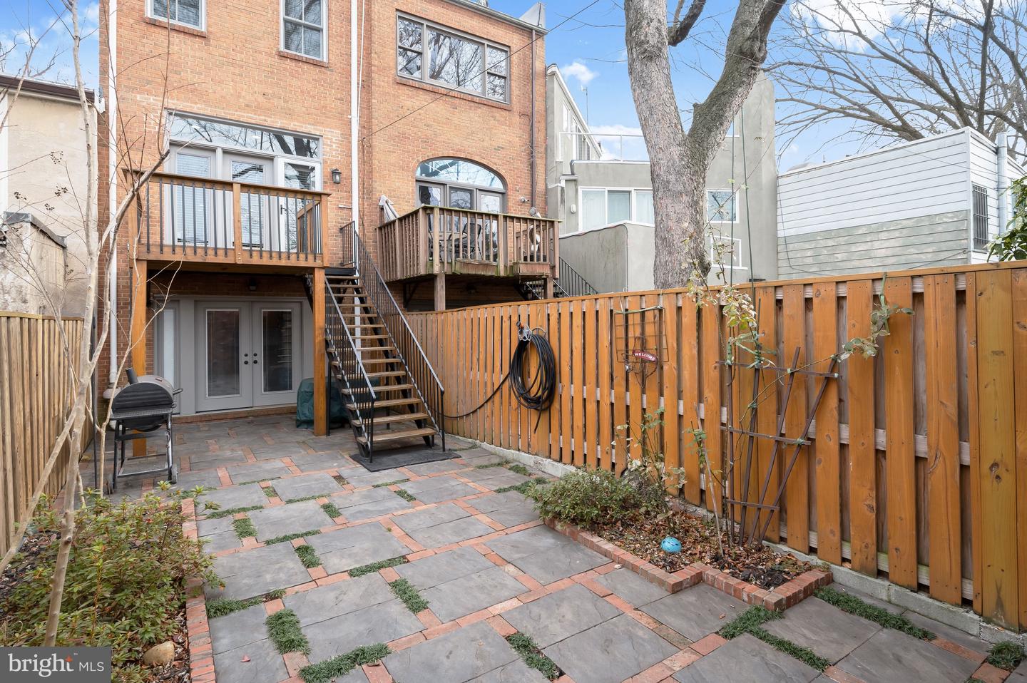 237 10TH ST SE, WASHINGTON, District Of Columbia 20003, 3 Bedrooms Bedrooms, ,2 BathroomsBathrooms,Residential,For sale,237 10TH ST SE,DCDC2240308 MLS # DCDC2240308