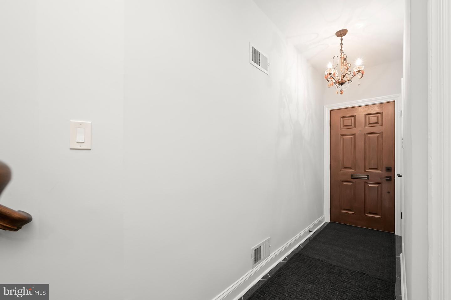 237 10TH ST SE, WASHINGTON, District Of Columbia 20003, 3 Bedrooms Bedrooms, ,2 BathroomsBathrooms,Residential,For sale,237 10TH ST SE,DCDC2240308 MLS # DCDC2240308