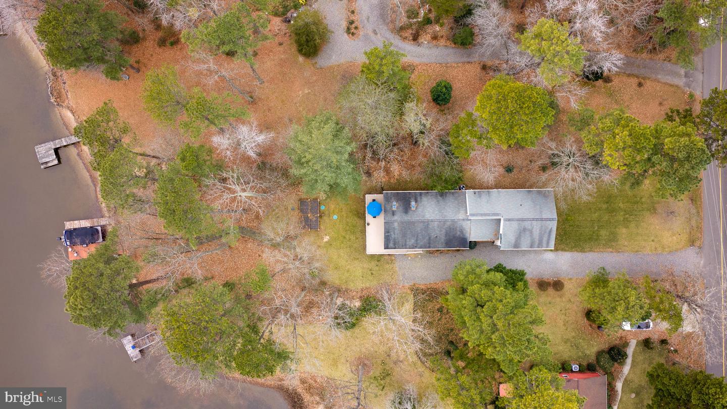 476 LAKE CAROLINE DR, RUTHER GLEN, Virginia 22546, 5 Bedrooms Bedrooms, 8 Rooms Rooms,4 BathroomsBathrooms,Residential,For sale,476 LAKE CAROLINE DR,VACV2009376 MLS # VACV2009376