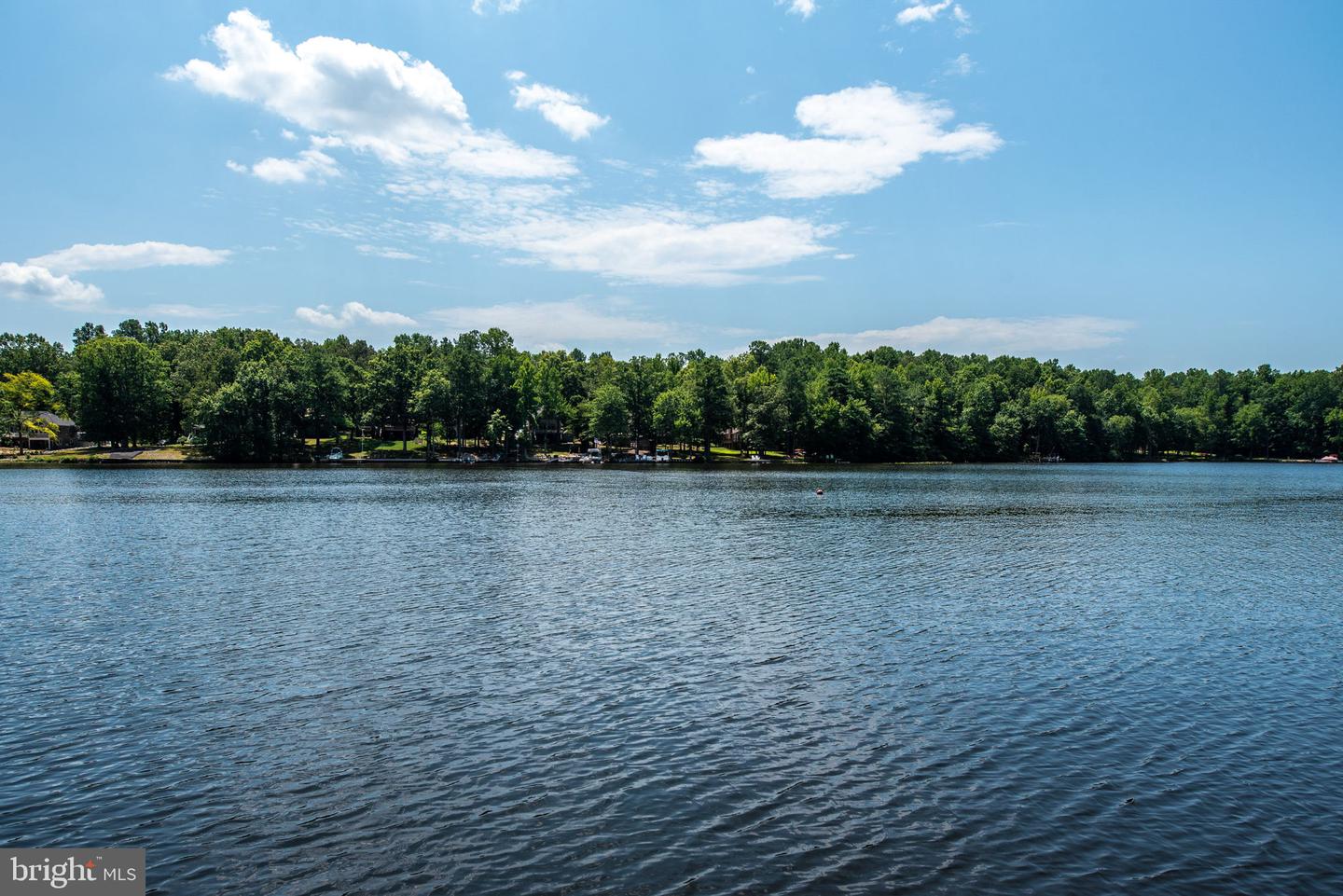 476 LAKE CAROLINE DR, RUTHER GLEN, Virginia 22546, 5 Bedrooms Bedrooms, 8 Rooms Rooms,4 BathroomsBathrooms,Residential,For sale,476 LAKE CAROLINE DR,VACV2009376 MLS # VACV2009376