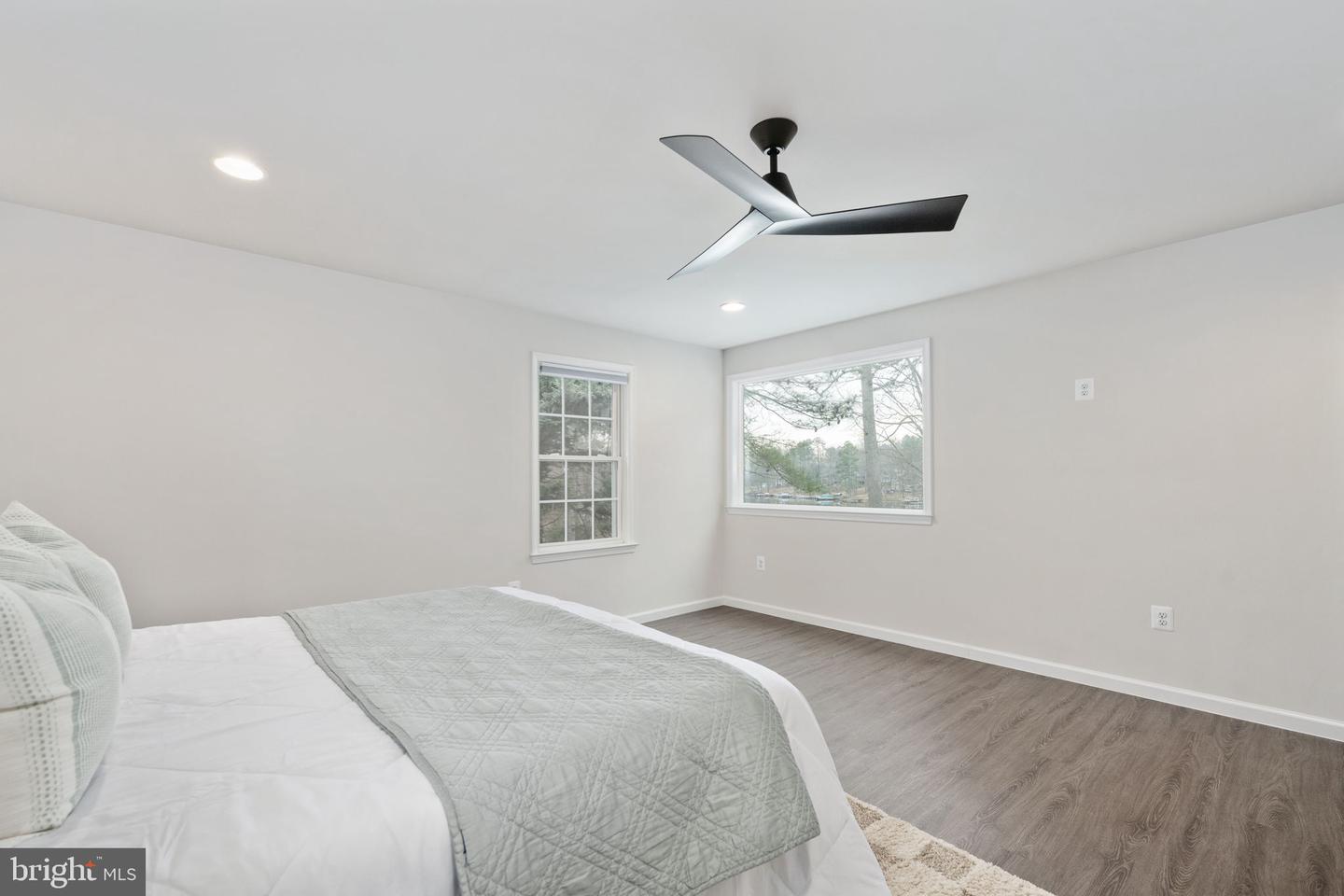 476 LAKE CAROLINE DR, RUTHER GLEN, Virginia 22546, 5 Bedrooms Bedrooms, 8 Rooms Rooms,4 BathroomsBathrooms,Residential,For sale,476 LAKE CAROLINE DR,VACV2009376 MLS # VACV2009376