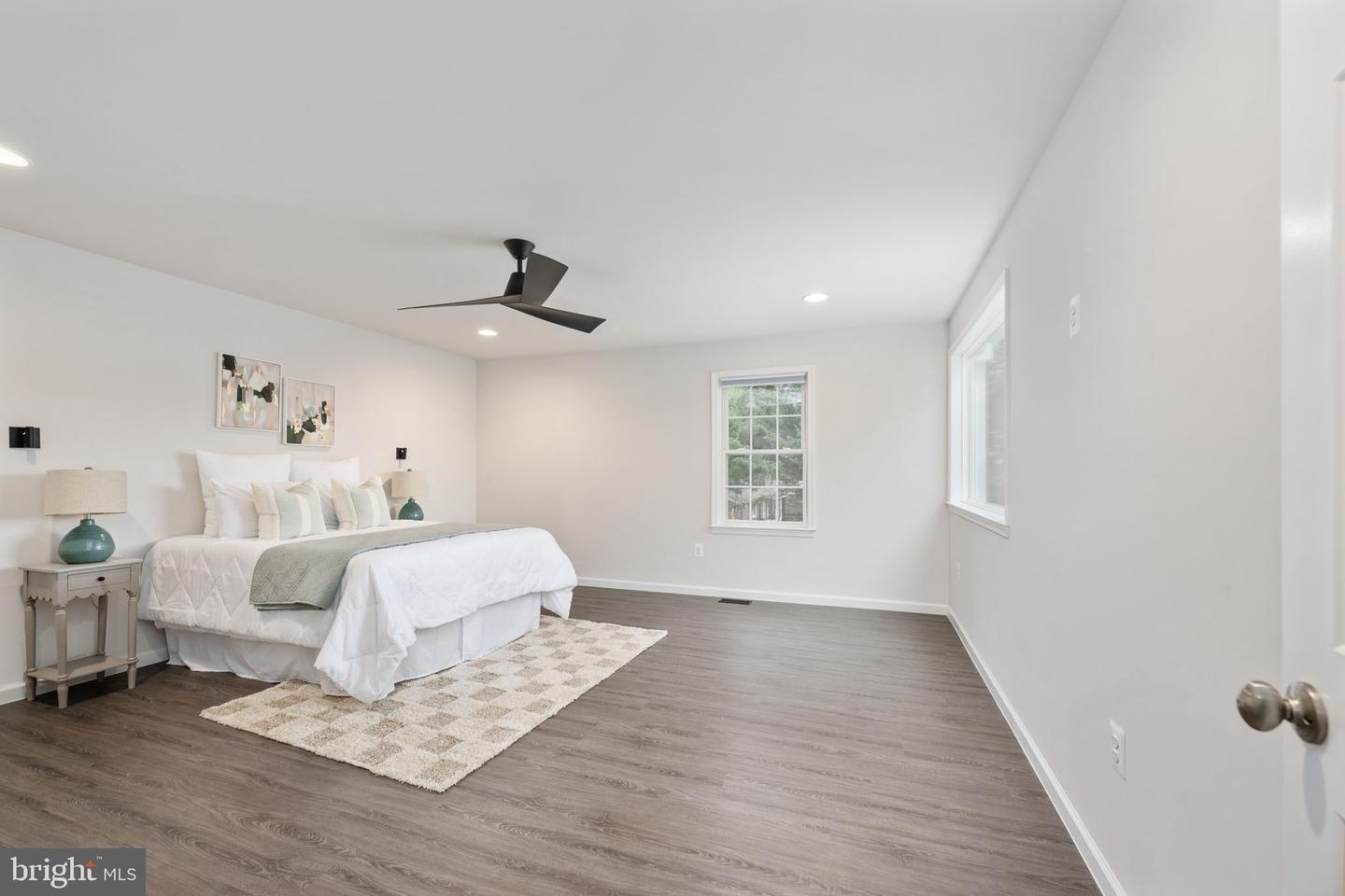 476 LAKE CAROLINE DR, RUTHER GLEN, Virginia 22546, 5 Bedrooms Bedrooms, 8 Rooms Rooms,4 BathroomsBathrooms,Residential,For sale,476 LAKE CAROLINE DR,VACV2009376 MLS # VACV2009376