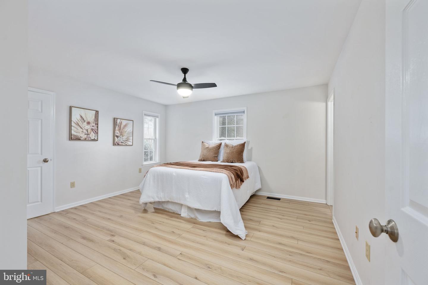 476 LAKE CAROLINE DR, RUTHER GLEN, Virginia 22546, 5 Bedrooms Bedrooms, 8 Rooms Rooms,4 BathroomsBathrooms,Residential,For sale,476 LAKE CAROLINE DR,VACV2009376 MLS # VACV2009376