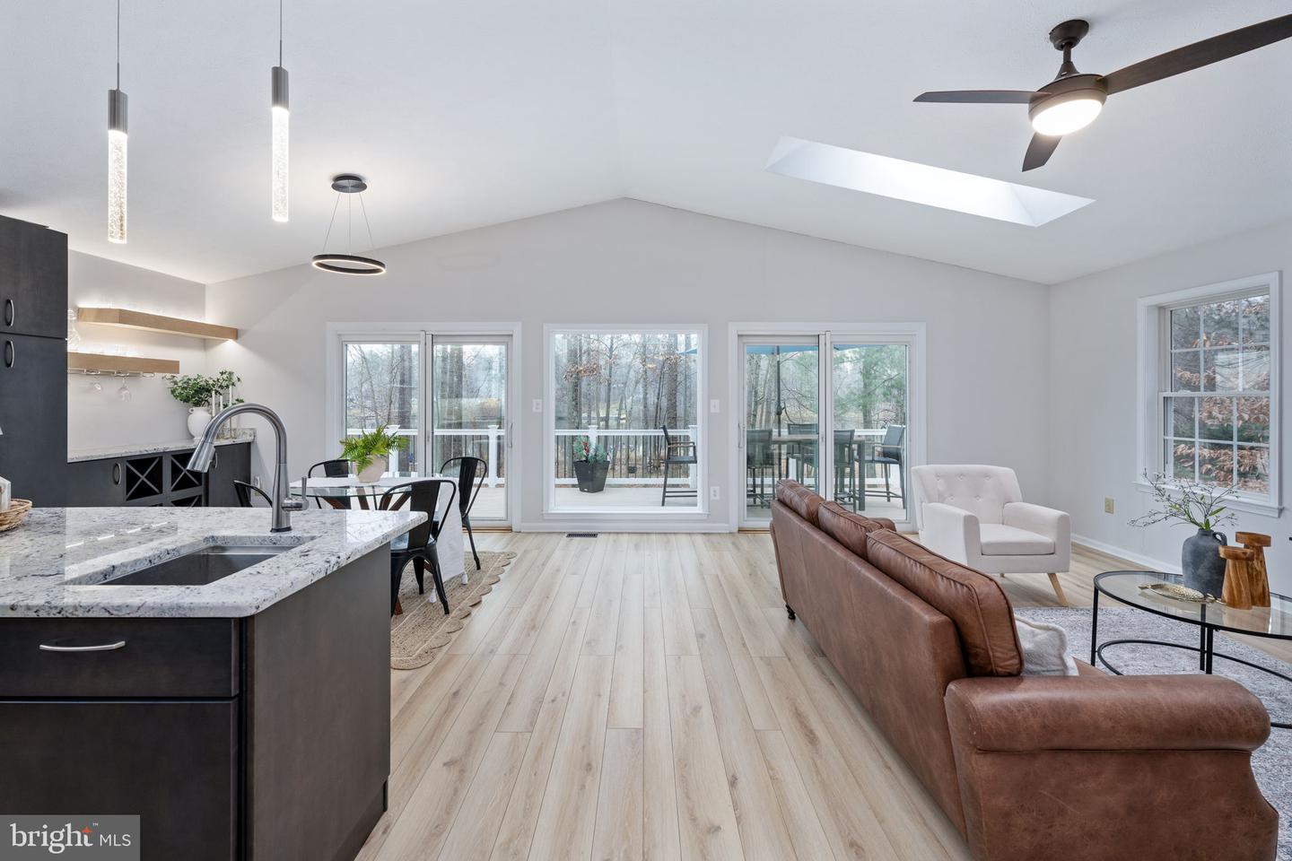 476 LAKE CAROLINE DR, RUTHER GLEN, Virginia 22546, 5 Bedrooms Bedrooms, 8 Rooms Rooms,4 BathroomsBathrooms,Residential,For sale,476 LAKE CAROLINE DR,VACV2009376 MLS # VACV2009376